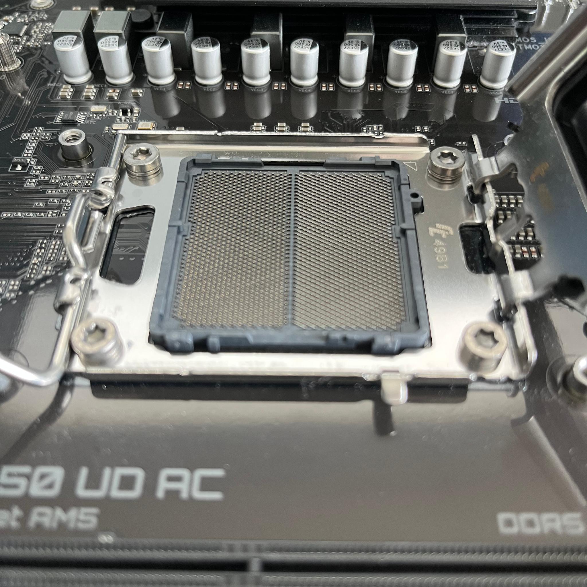 Am5 Gigabyte B650 UD AC *Read Description