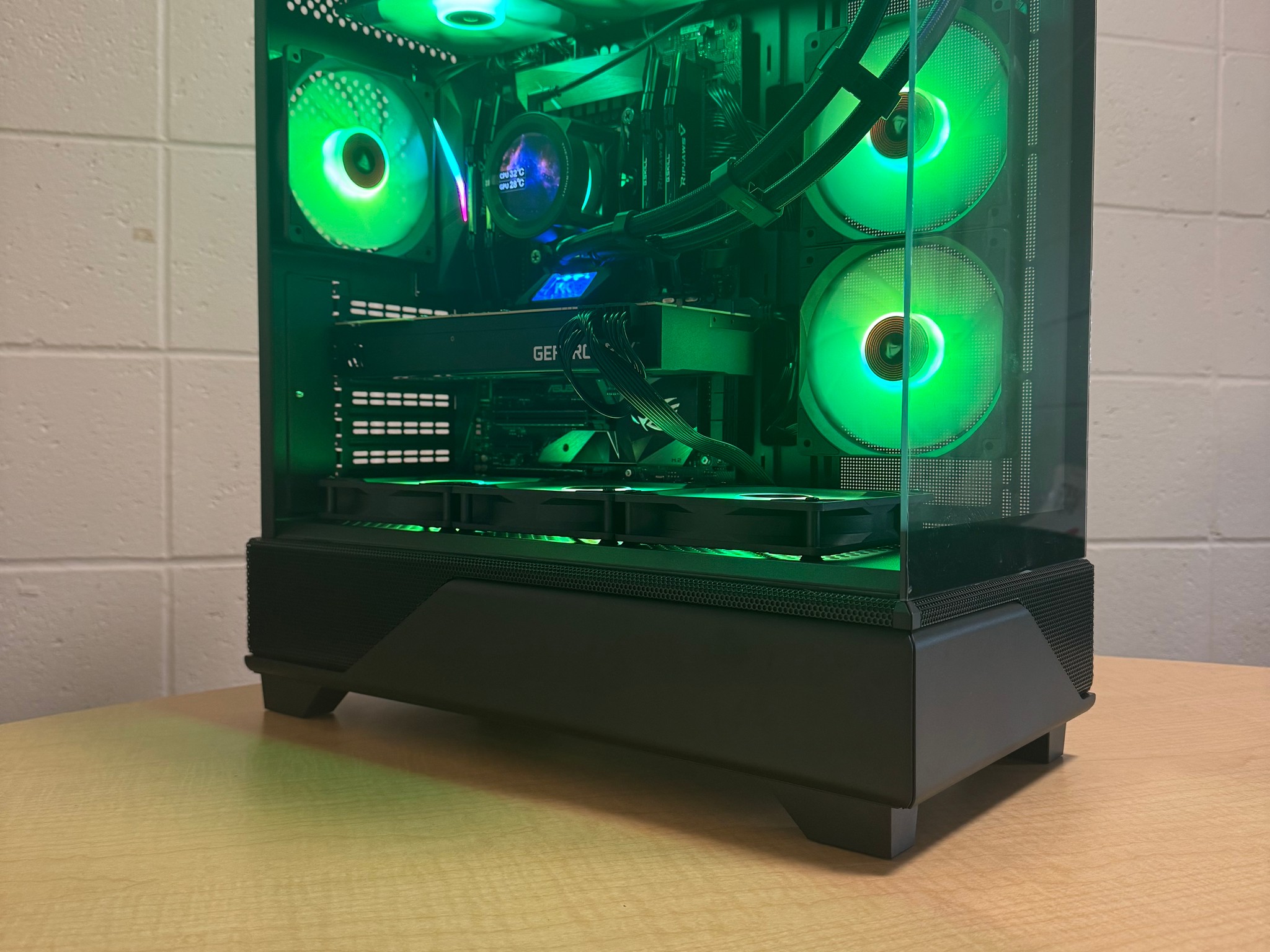 1440p Panoramic Gaming PC | RTX 2080 Ti 11GB | i7 8-Core | 32GB RAM | 2TB SSD | LCD Screen