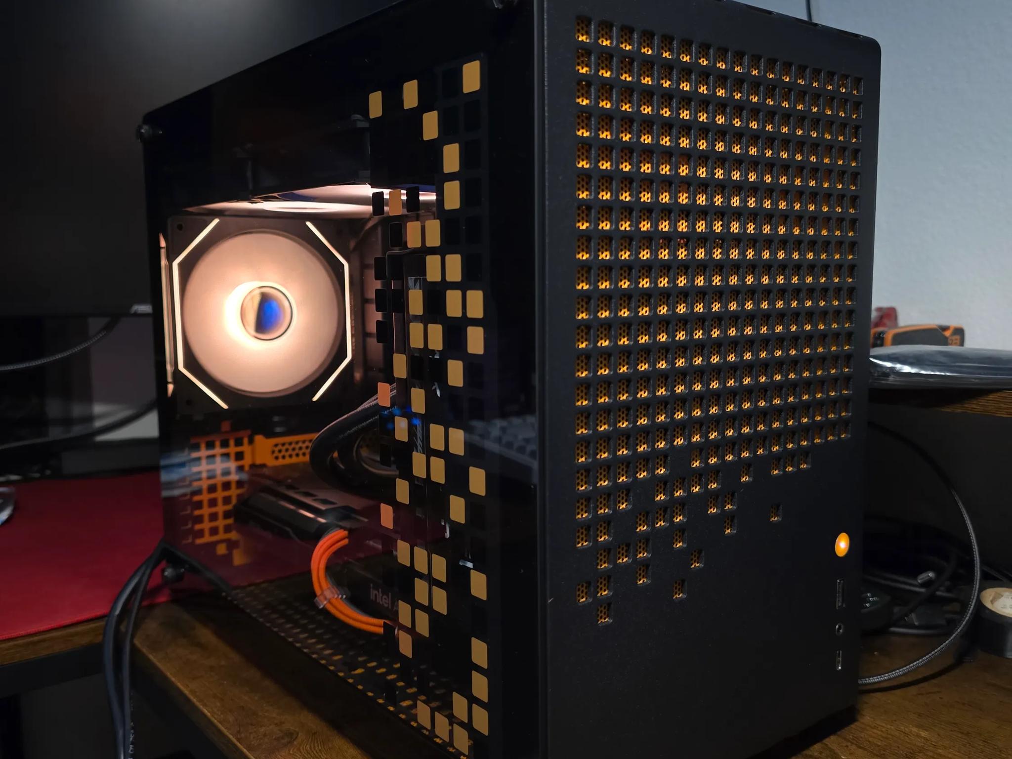 "Orange Ghost" (Clyde), Ryzen 9600x, Intel Arc B580, 32GB DDR5