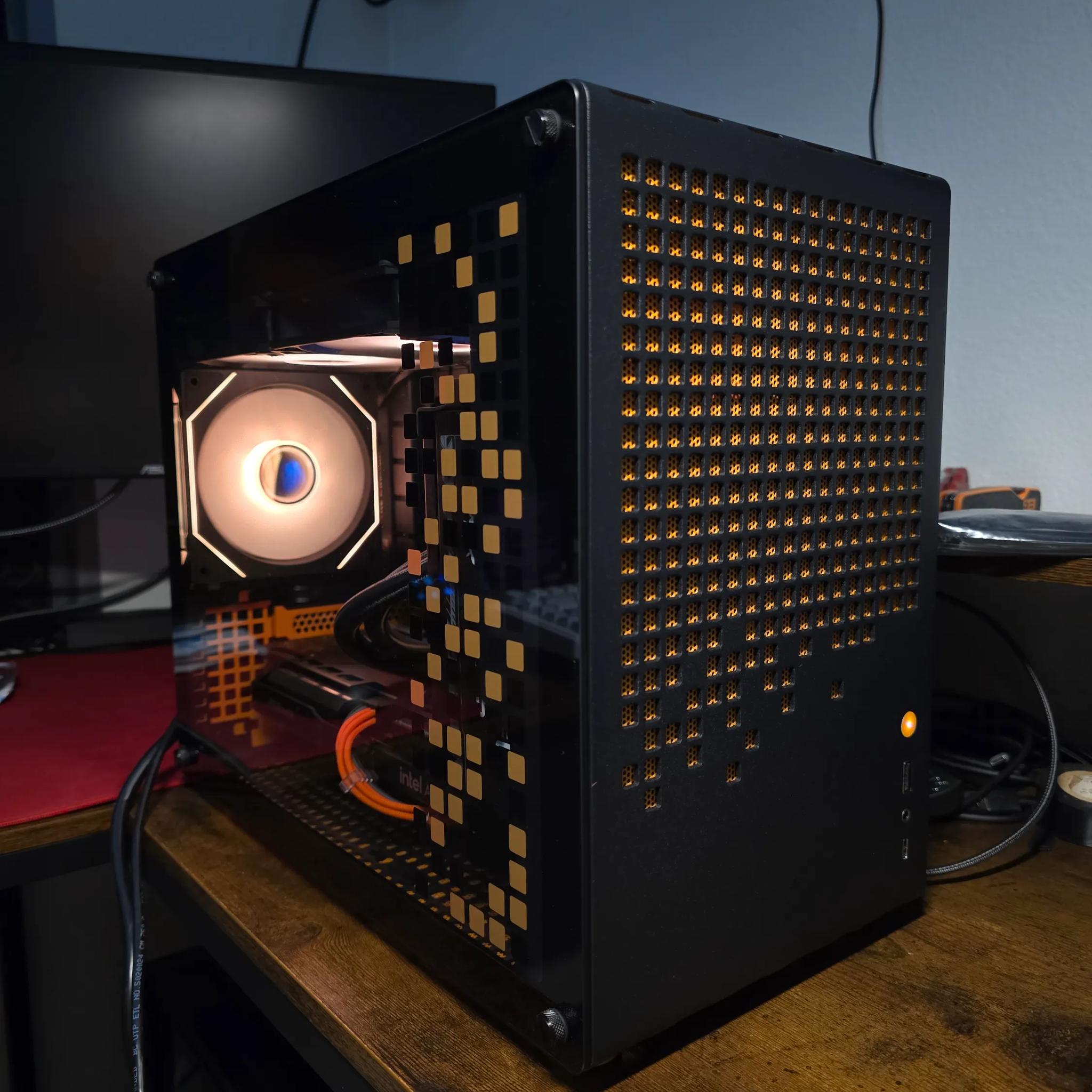 "Orange Ghost" (Clyde), Ryzen 9600x, Intel Arc B580, 32GB DDR5