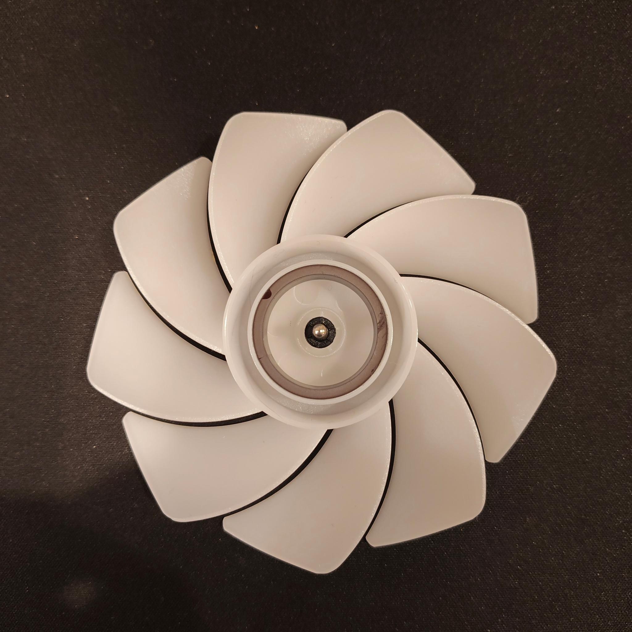 Thermaltake SWAFAN EX12 120mm Standard Fan Blade Replacement — RGB Compatible
