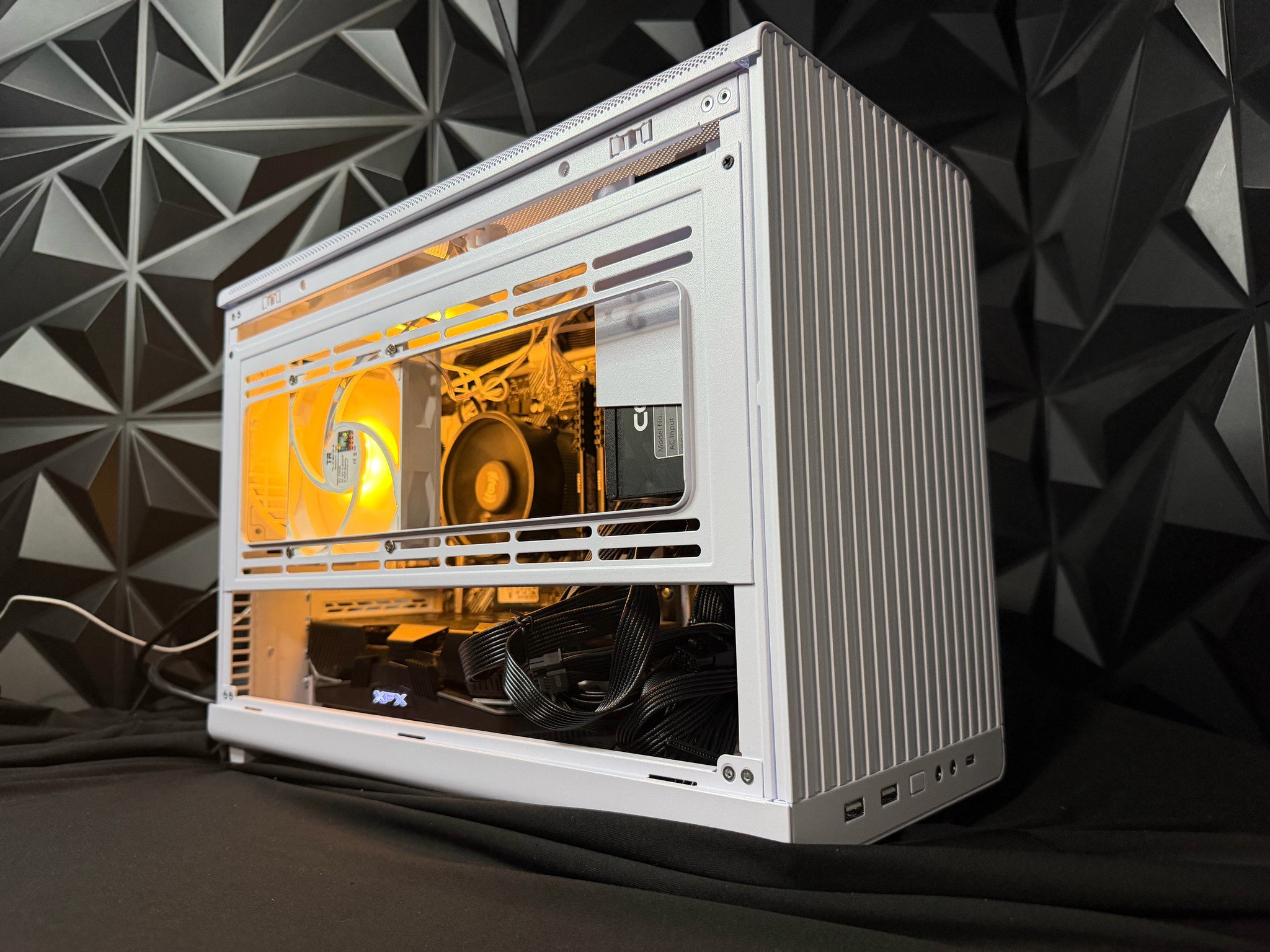 ❄️🧊 ICE BLOCK 5557 🧊❄️ Ryzen 5 5500| RX 5700XT| 16 GB DDR4| 1.5 TB SSD| 650W PSU