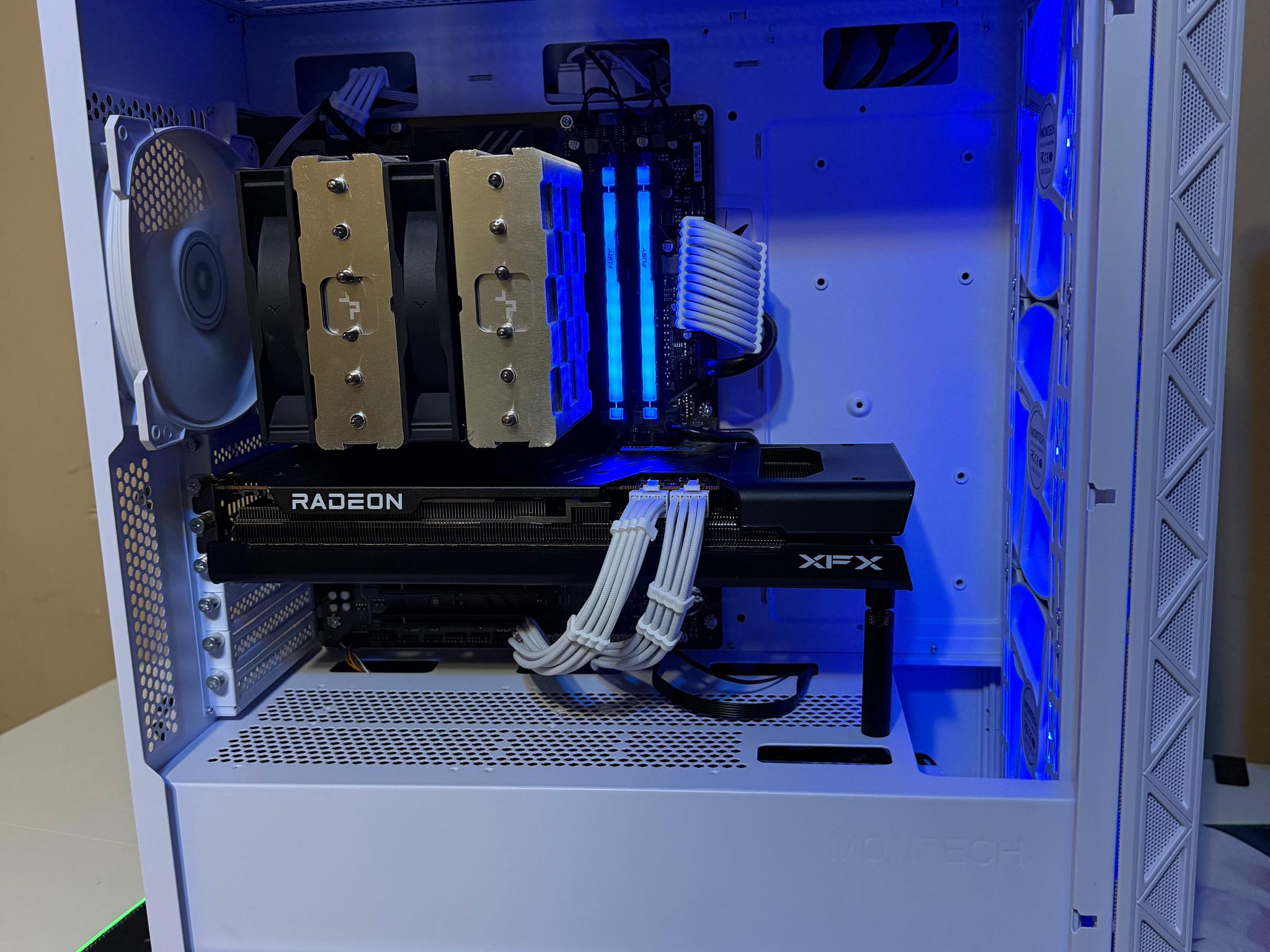 Ryzen 7600x – Rx7700xt – 32gb DDR5 – Custom PC