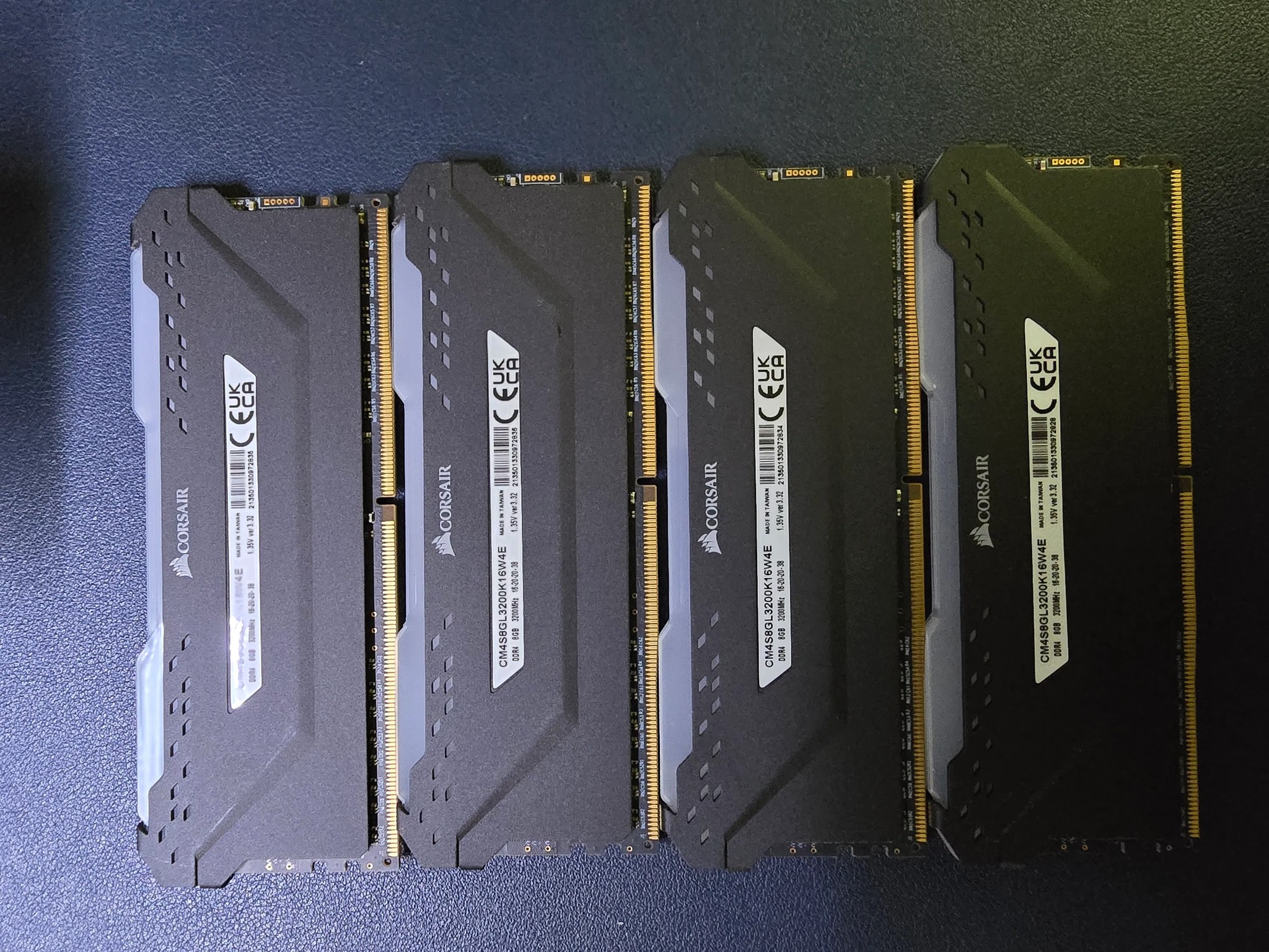 Corsair Vengeance RGB Pro DDR4 RAM 3200K - 4 x 8GB sticks
