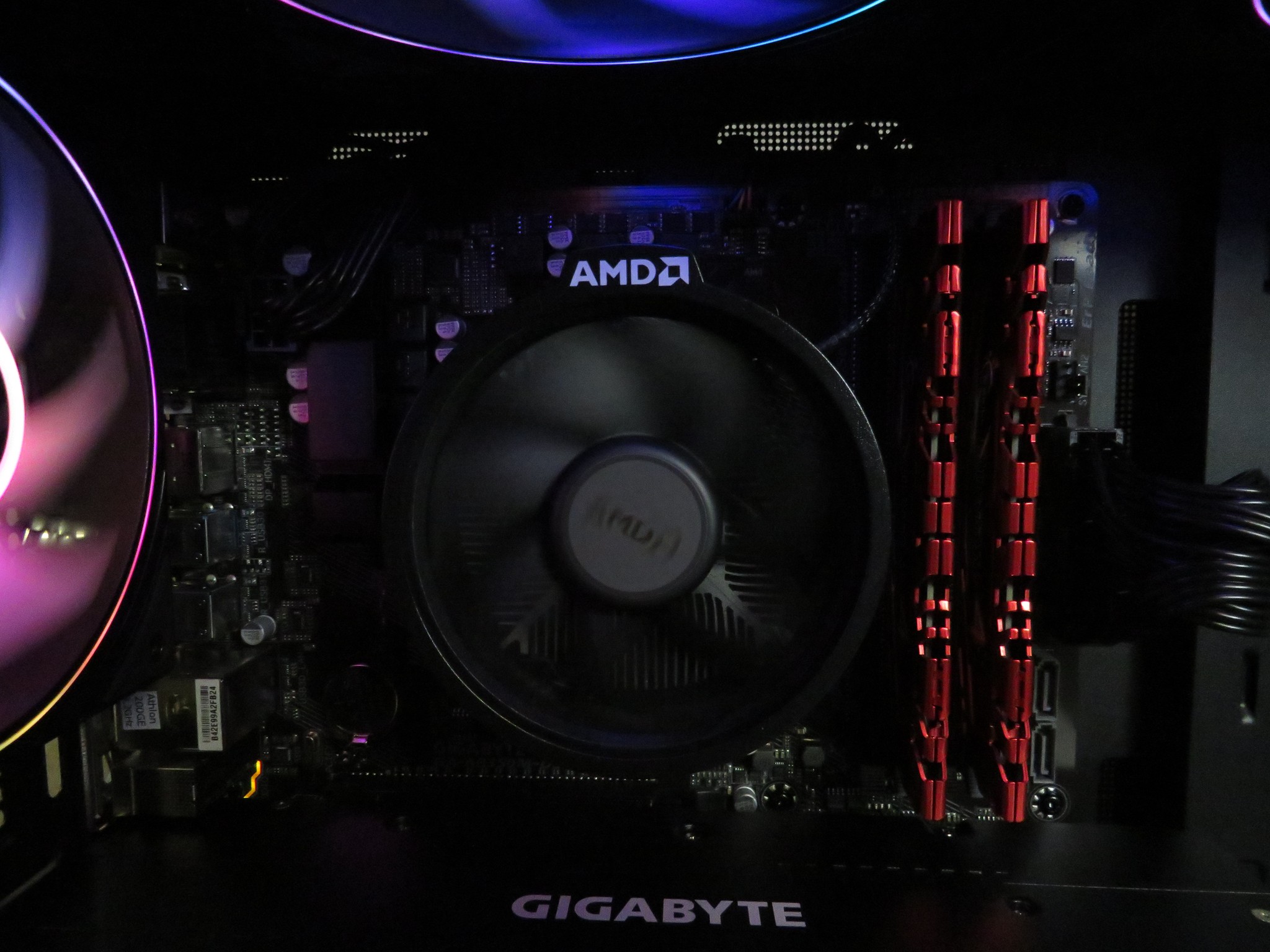 Entry level 1440p GAMER! Ryzen 5 3600 + RTX 2080 Super + 16 GB DDR4 + 1 TB SSD
