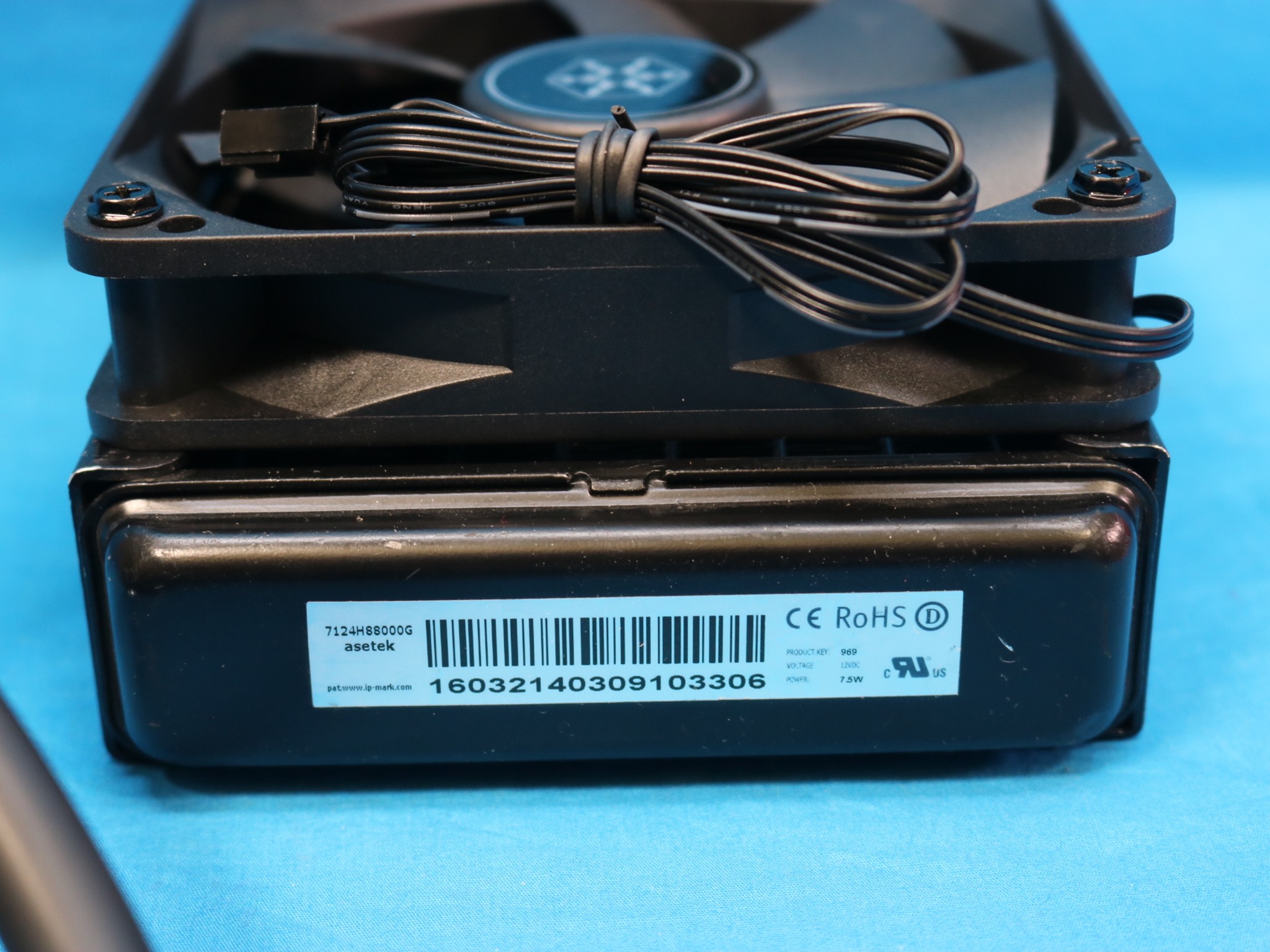 Sapphire AMD Radeon R9 295X2 8GB GDDR5 PCIe 3.0 x16 Desktop GPU - 4084642757