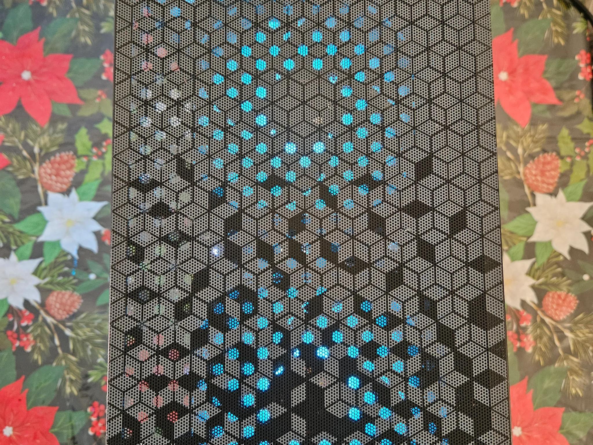 Ryzen 5 8500G ● Gigabyte 7600xt OC 16gb ● 16gb DDR5 5200MHz