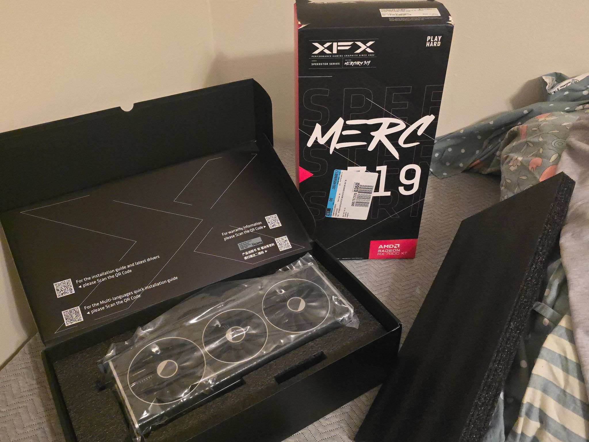 XFX Speedster MERC 319 Black Radeon RX 7800 XT