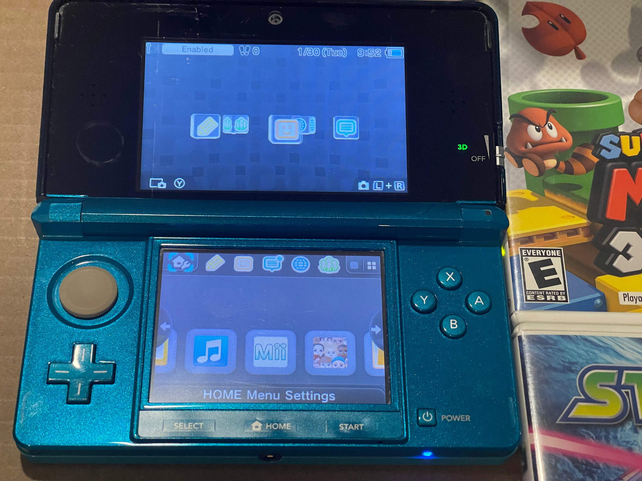 Used, Nintendo 3DS, Aqua Blue, + Games