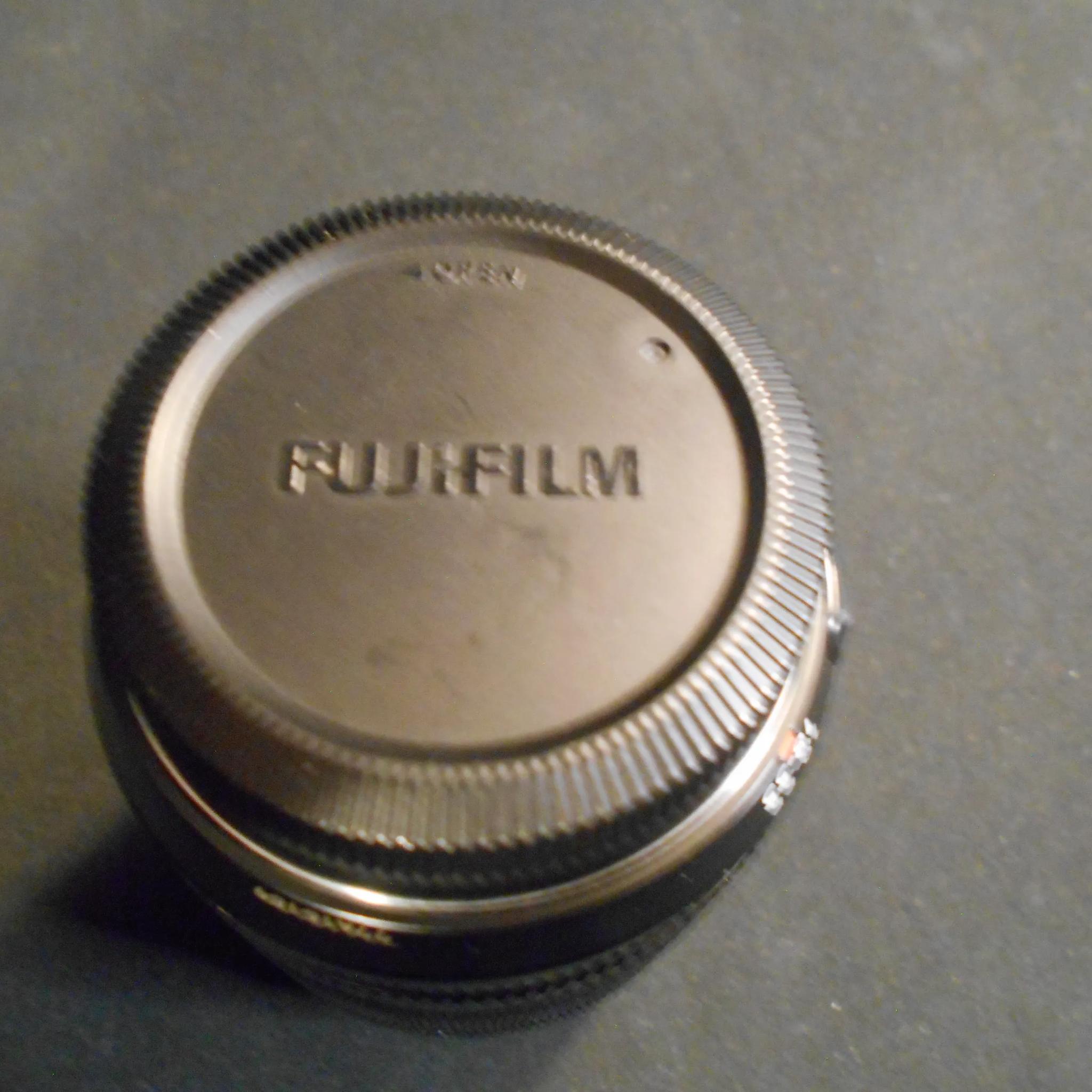 FUJIFILM XF 18-55mm F2.8-4 R LM OIS Lens With Case