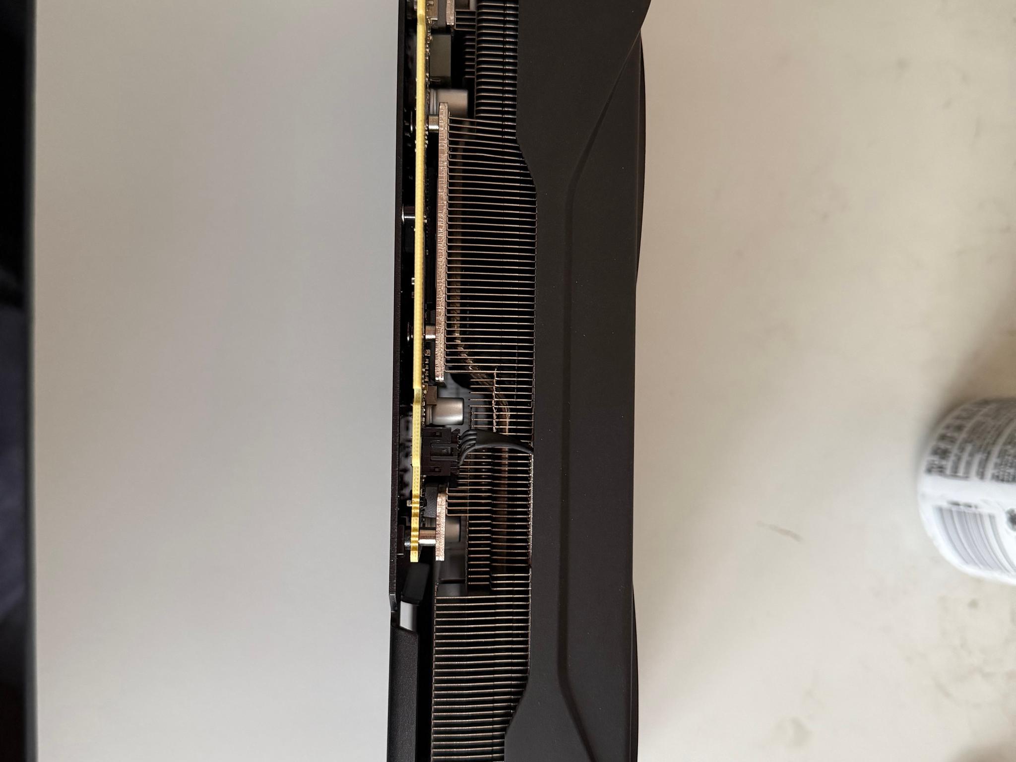 Radeon XFX Swift 9060XT 16GB OC