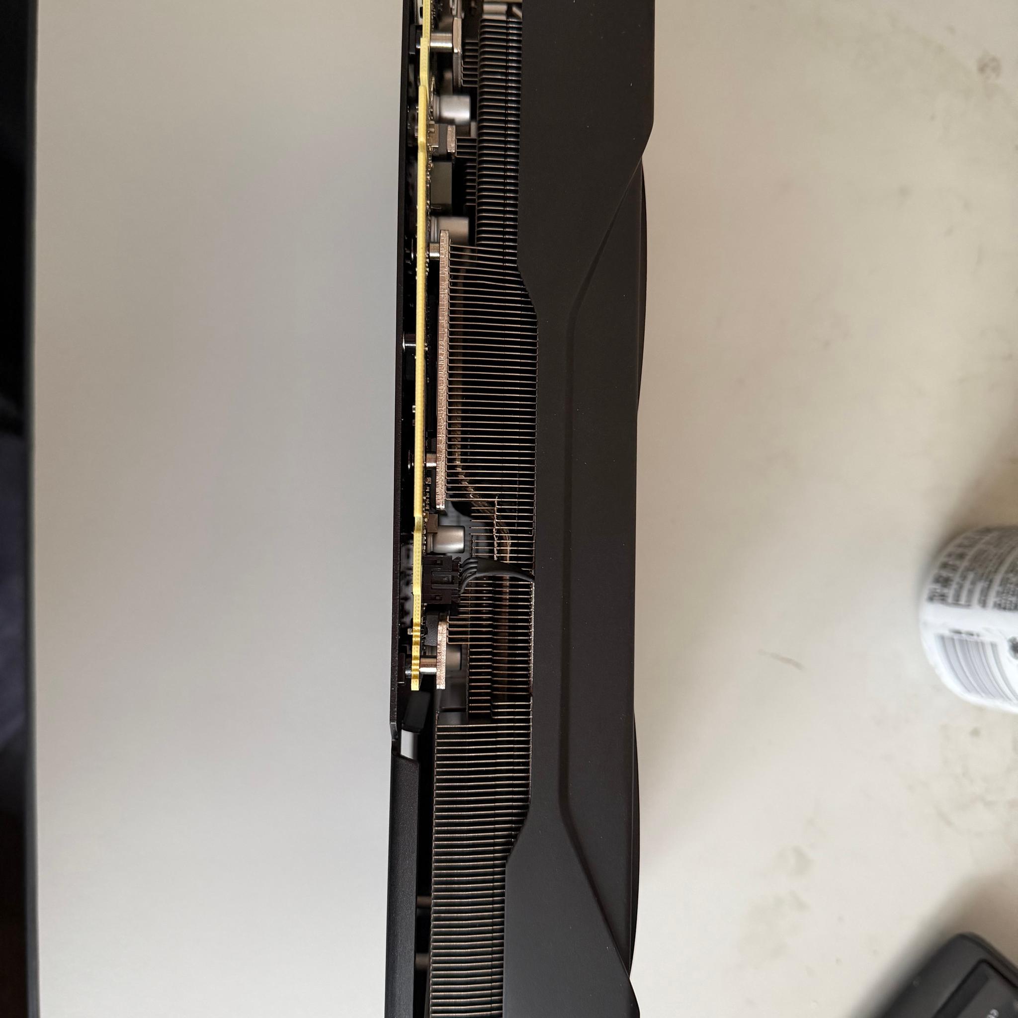 Radeon XFX Swift 9060XT 16GB OC