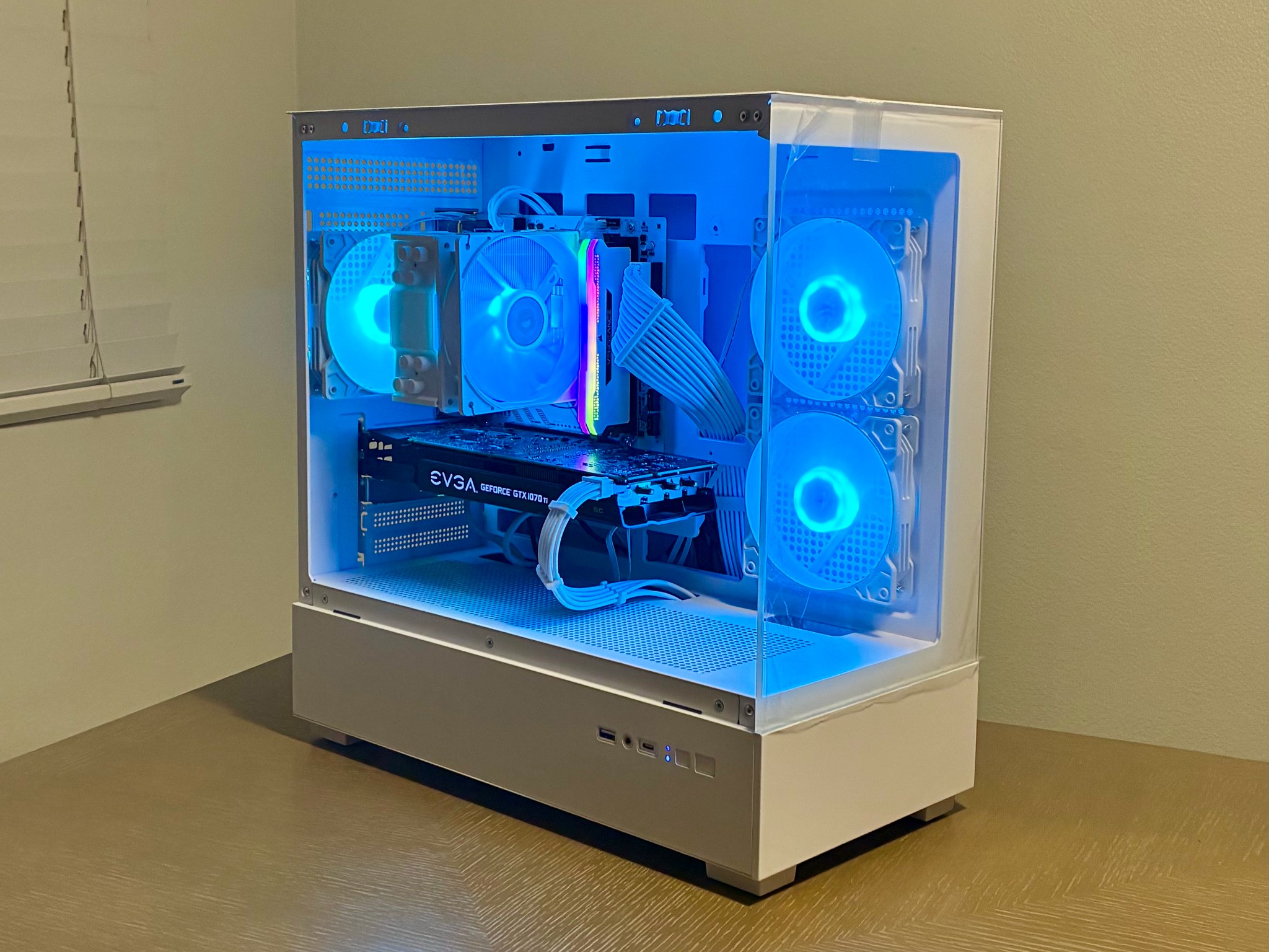 Budget Beast |GTX 1070 Ti | RYZEN 7 2700x | 16GB RAM | WIFI & BT| Windows 11 - 1080p