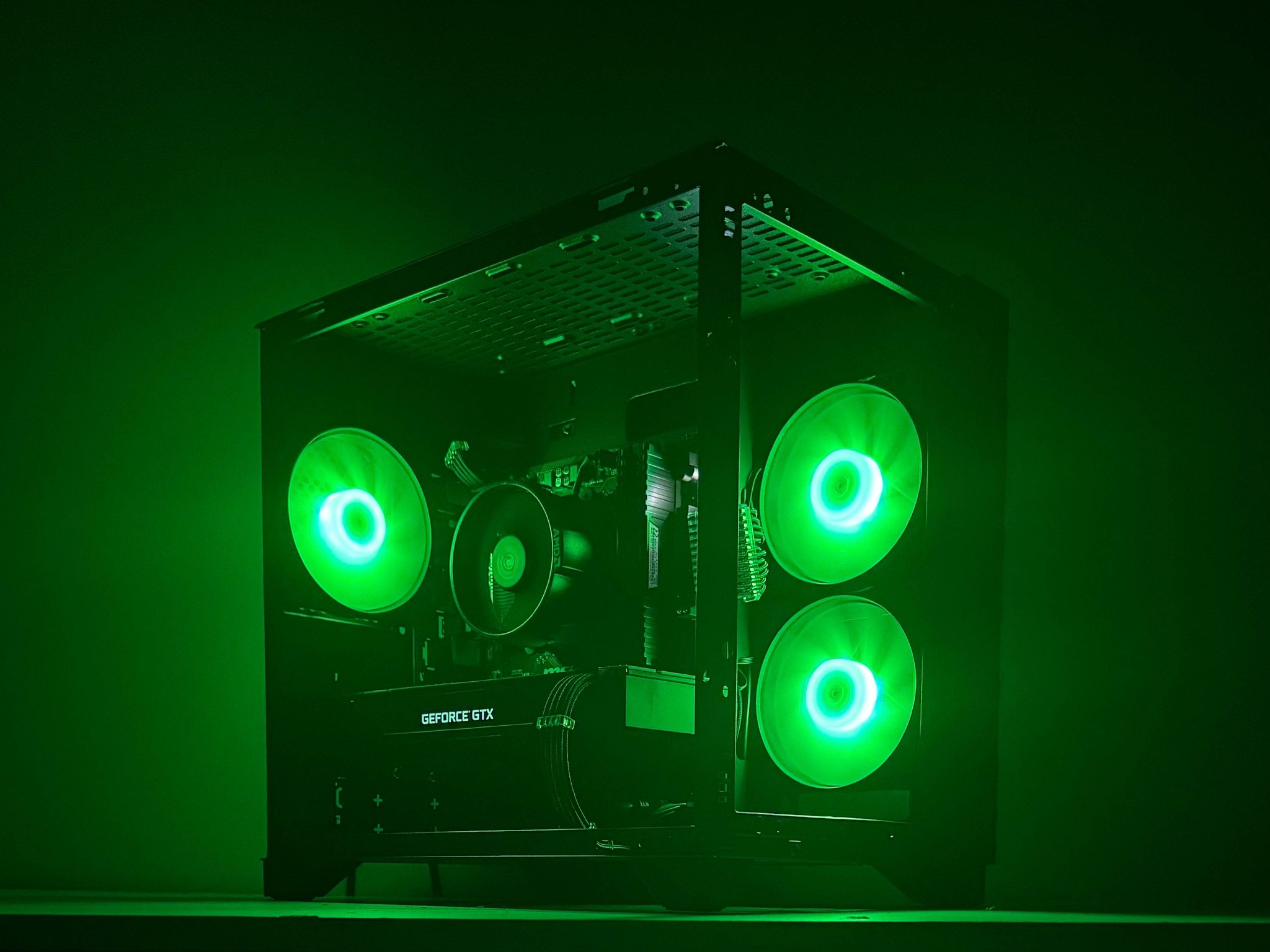 🐍Viper🐍 | 1080p Gaming PC | Ryzen 7 2700x | PNY GTX 1070 | 16GB DDR4 3200MHz