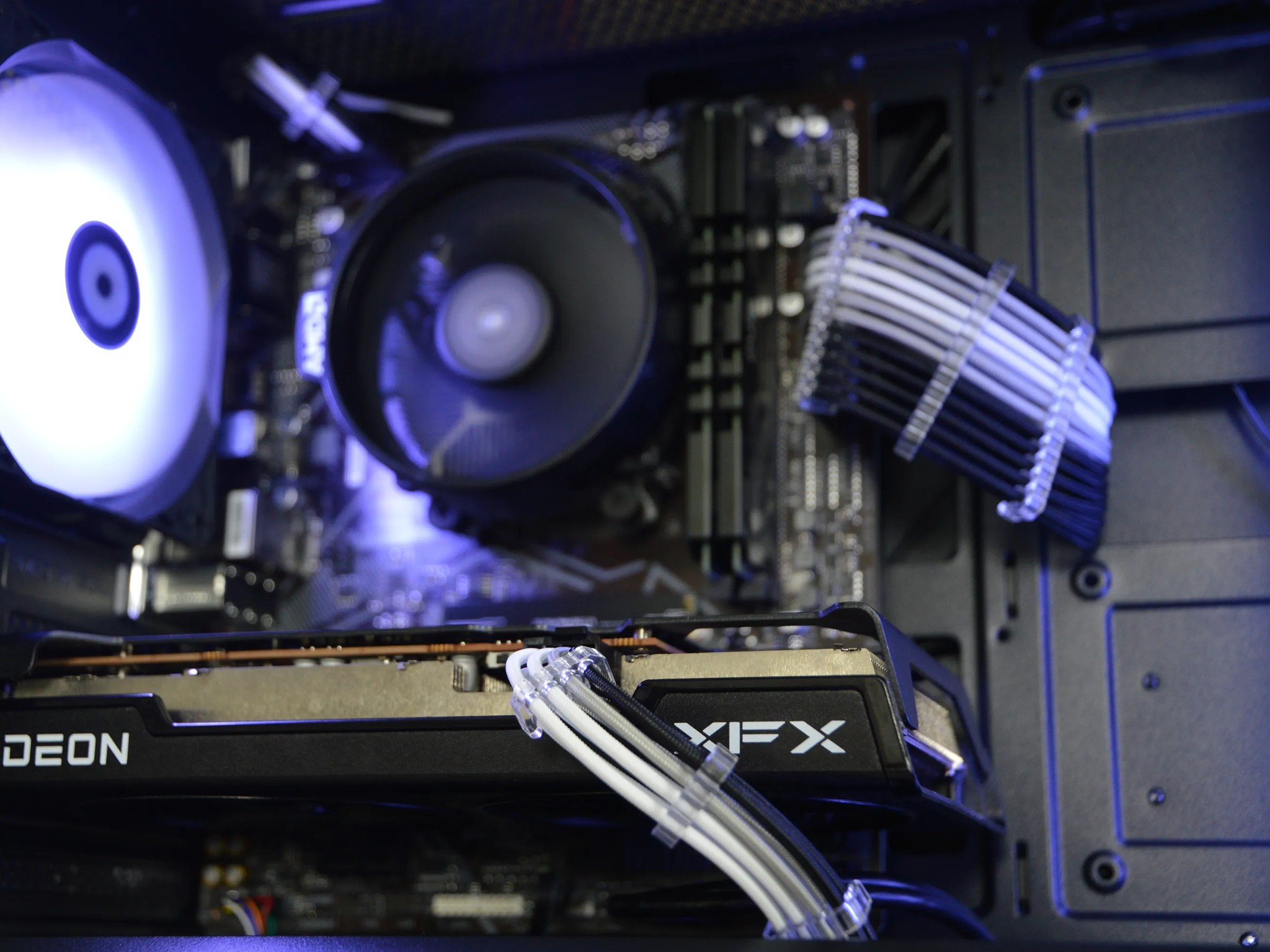 🟣🕷️| RX 6600 8GB | RYZEN 5 3600 | 16GB RAM | 1TB NVME SSD | Royal Widow |