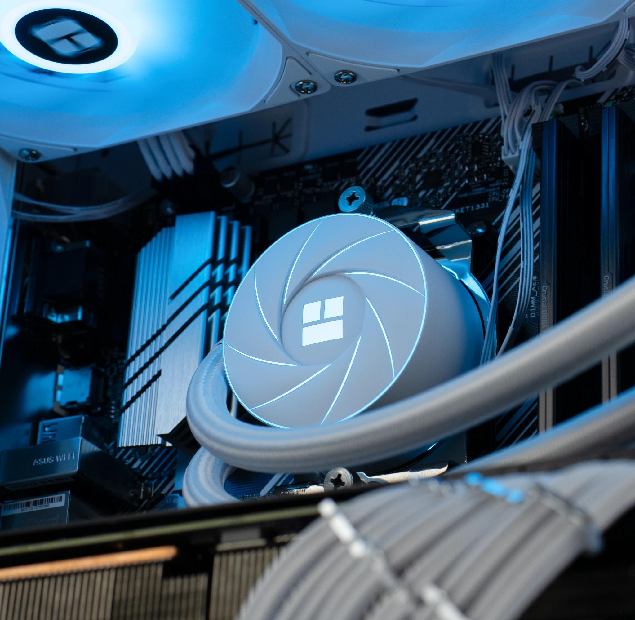 ❄️🧊💎- Whiteout 1440P Gaming PC | RTX 3080, Ryzen 7 5700X, 32GB RAM, 1TB NVMe SSD ❄️🧊💎