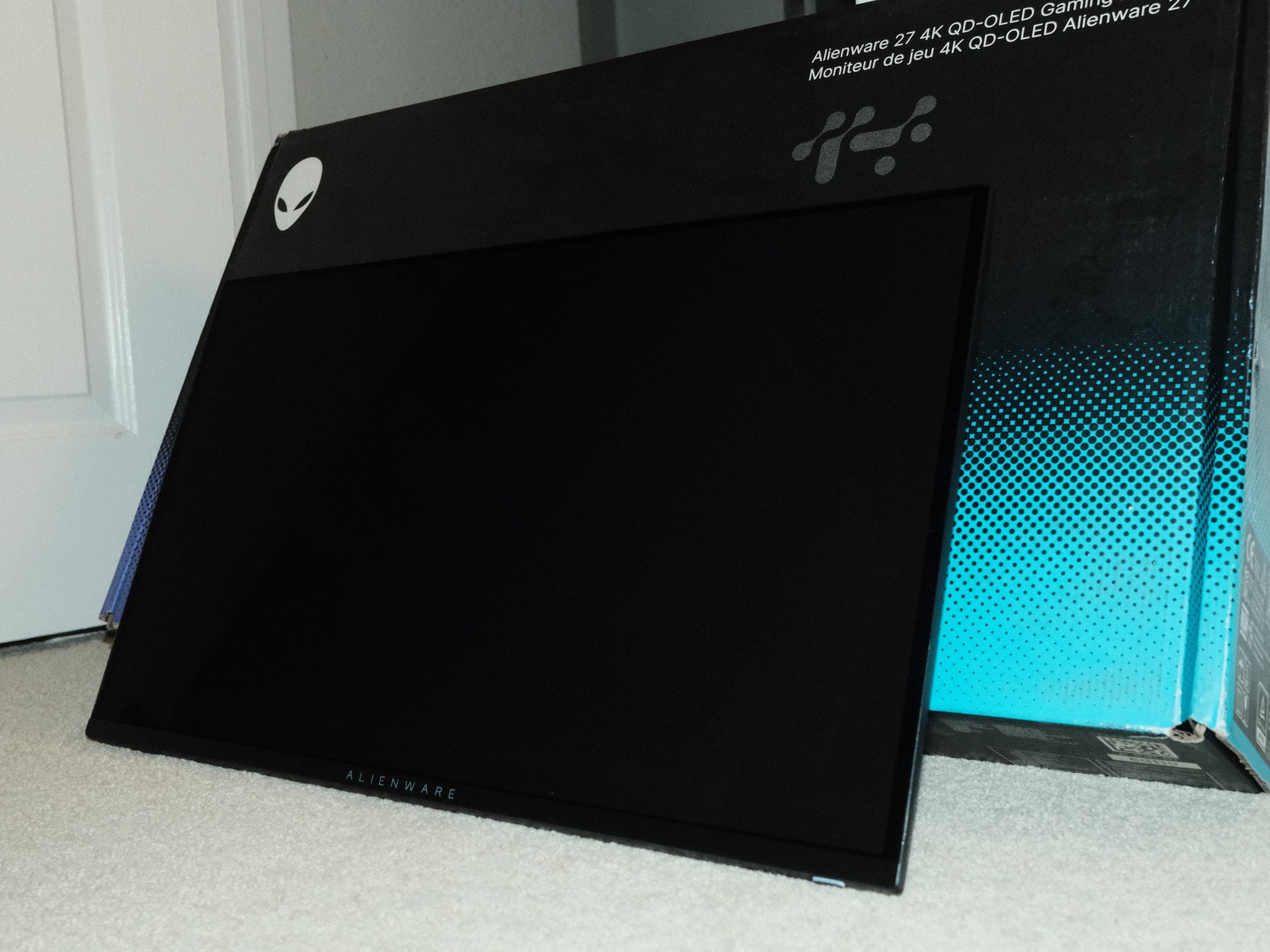 Dell Alienware 27 inch QD-OLED 4K 240Hz monitor AW2725Q - lightly used with original box