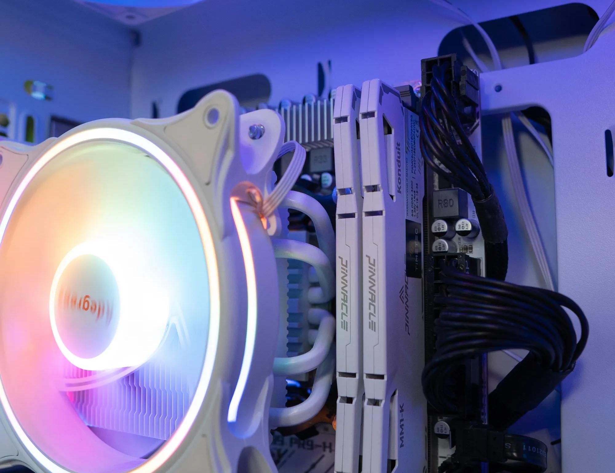 🌨🍬 | NVIDIA RTX 3060 12GB | INTEL XEON E5-2697 V3 | 32GB DDR4 RAM | 1.25TB | Arctic Candy