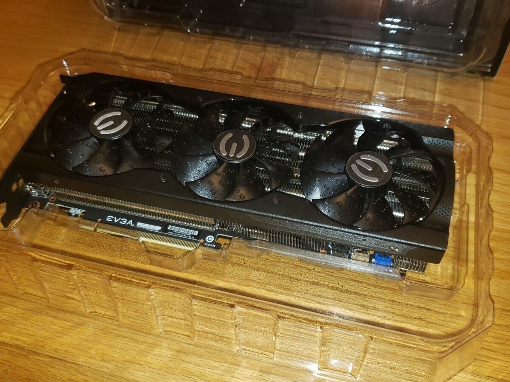 EVGA GeForce RTX 3060 Ti FTW3 ULTRA