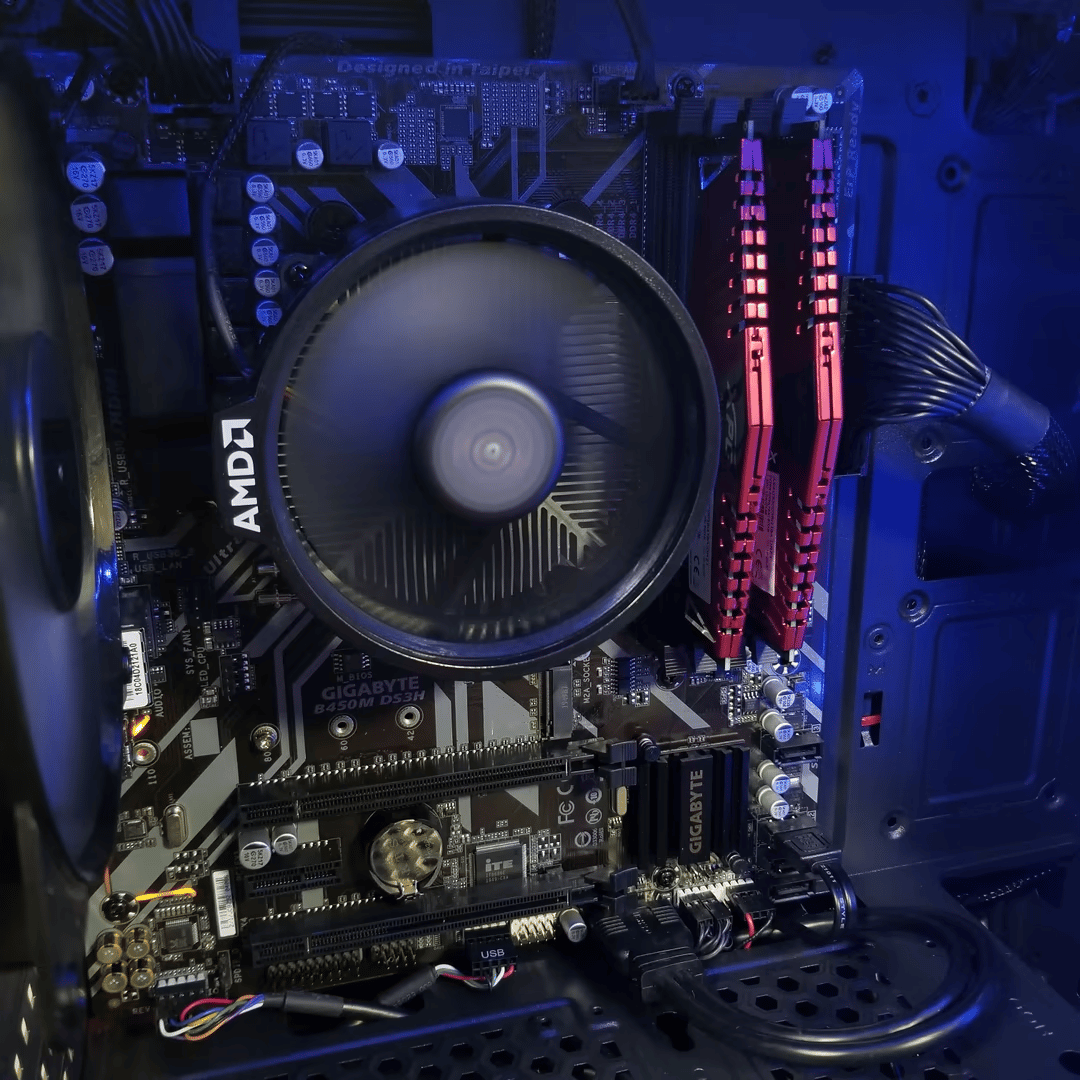 AMD Ryzen 5 5600G w/ Radeon RX Vega 7 Graphics // XPG 16GB 3200MHz // Silicon Power 512GB