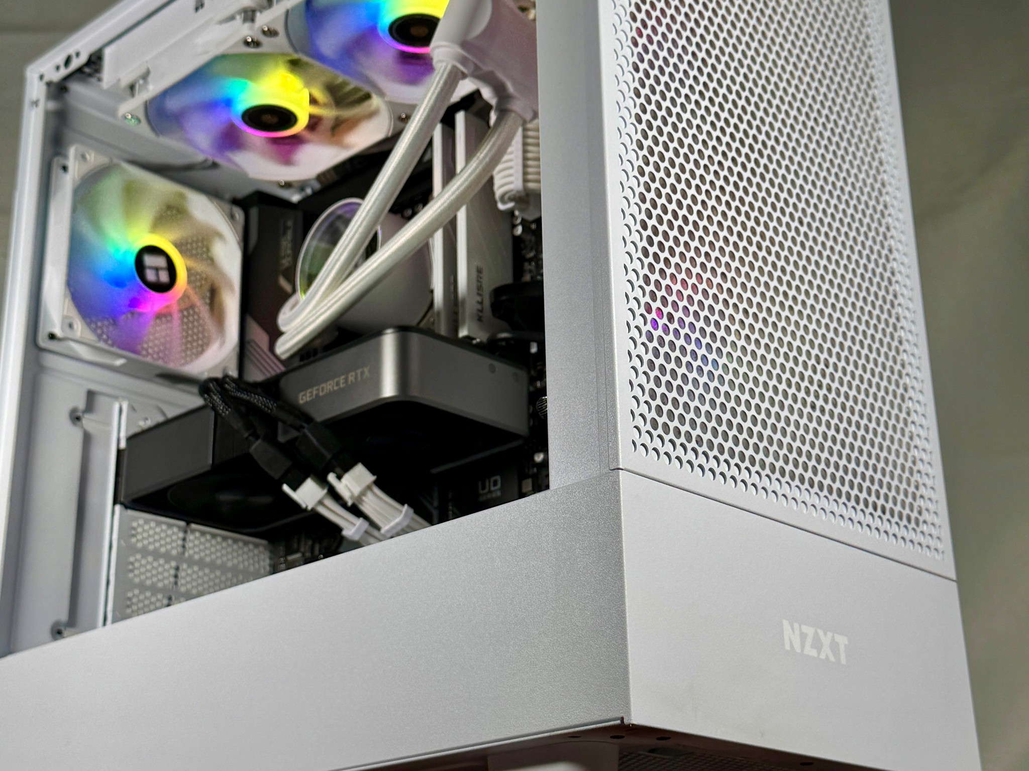 Early Black Friday!! RTX 3070 | i5 12600K | White 32GB DDR4 | 1TB Gen4 NVME | Gaming Pc