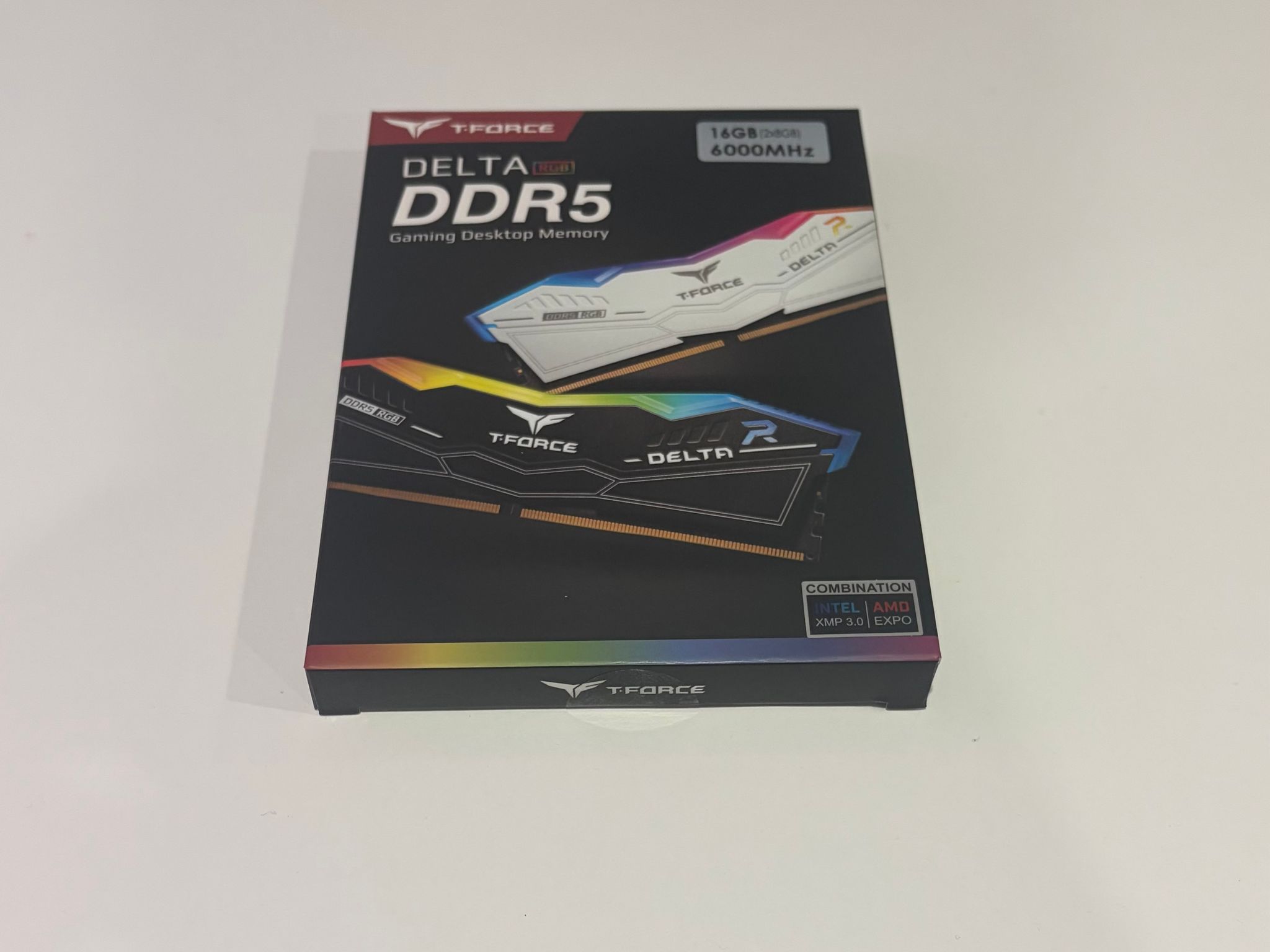 Team Group 16GB (2 x 8GB) 288-Pin PC RAM DDR5 6000 White