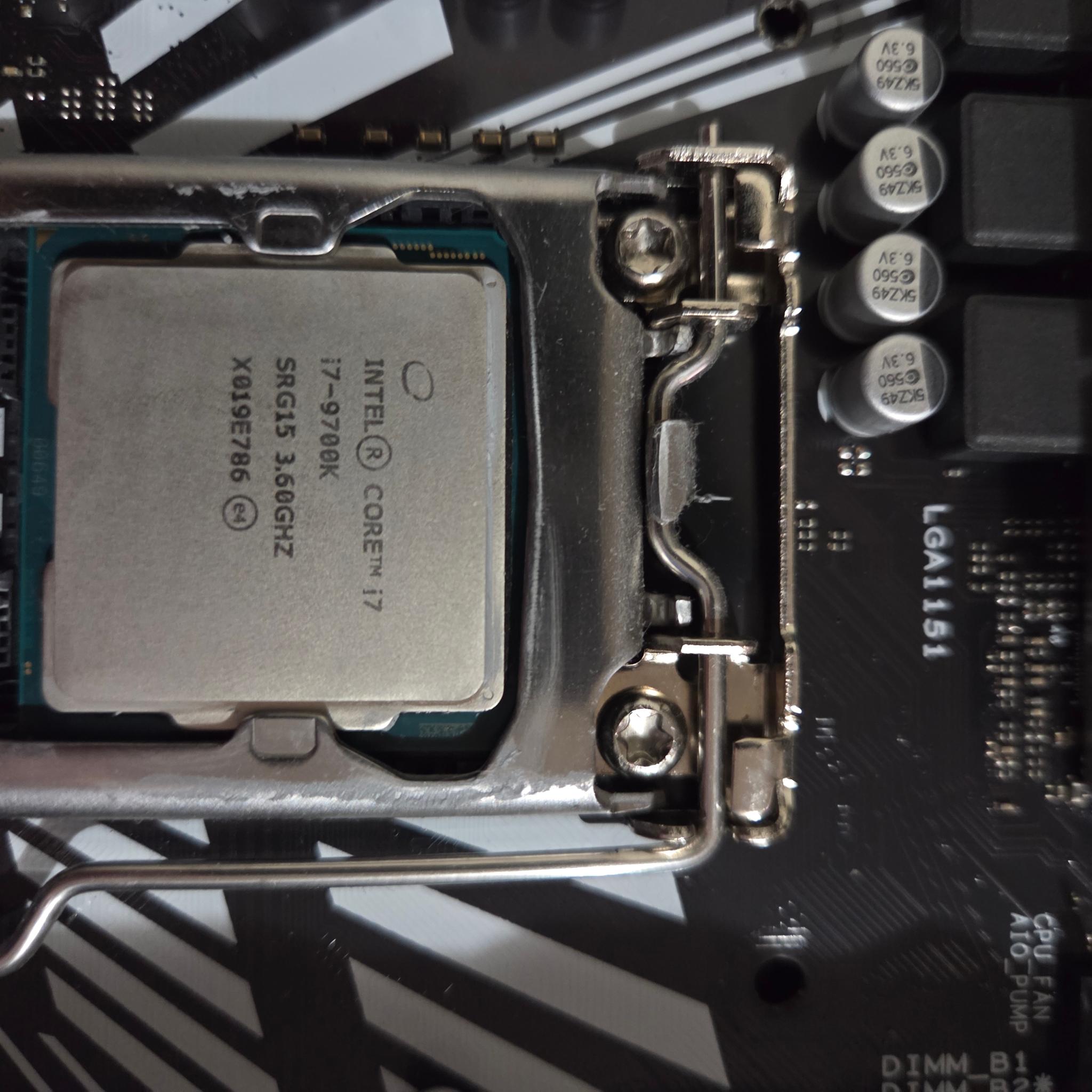 Intel I7 9700k + ASUS Z390-P + 16GB DDR4 3000 + New Rosewill Cooler