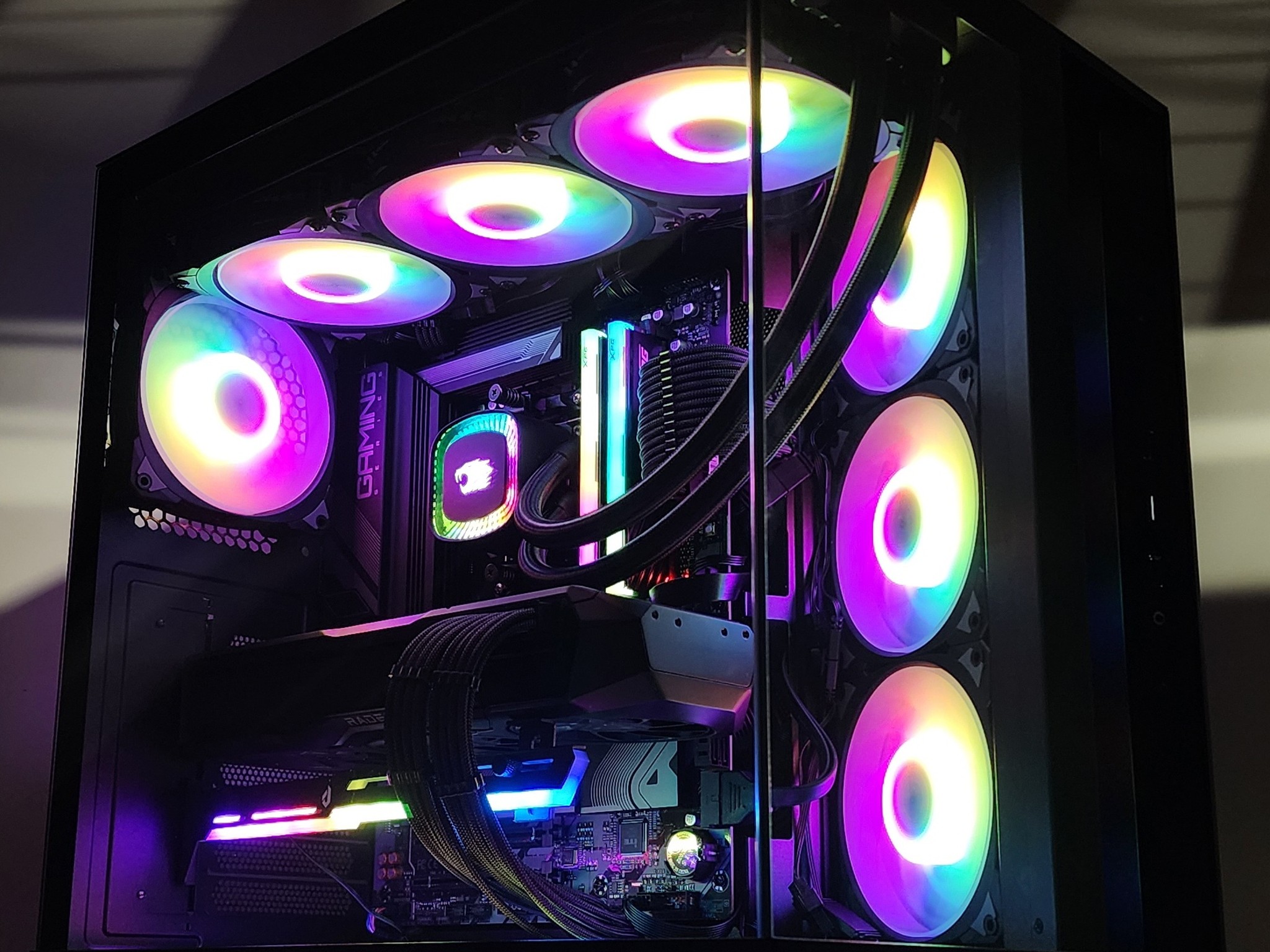 Gaming PC Ryzen 9 9900X 32GB RAM 2TB SSD RX 7900XTX 24GB Windows 11 Computer