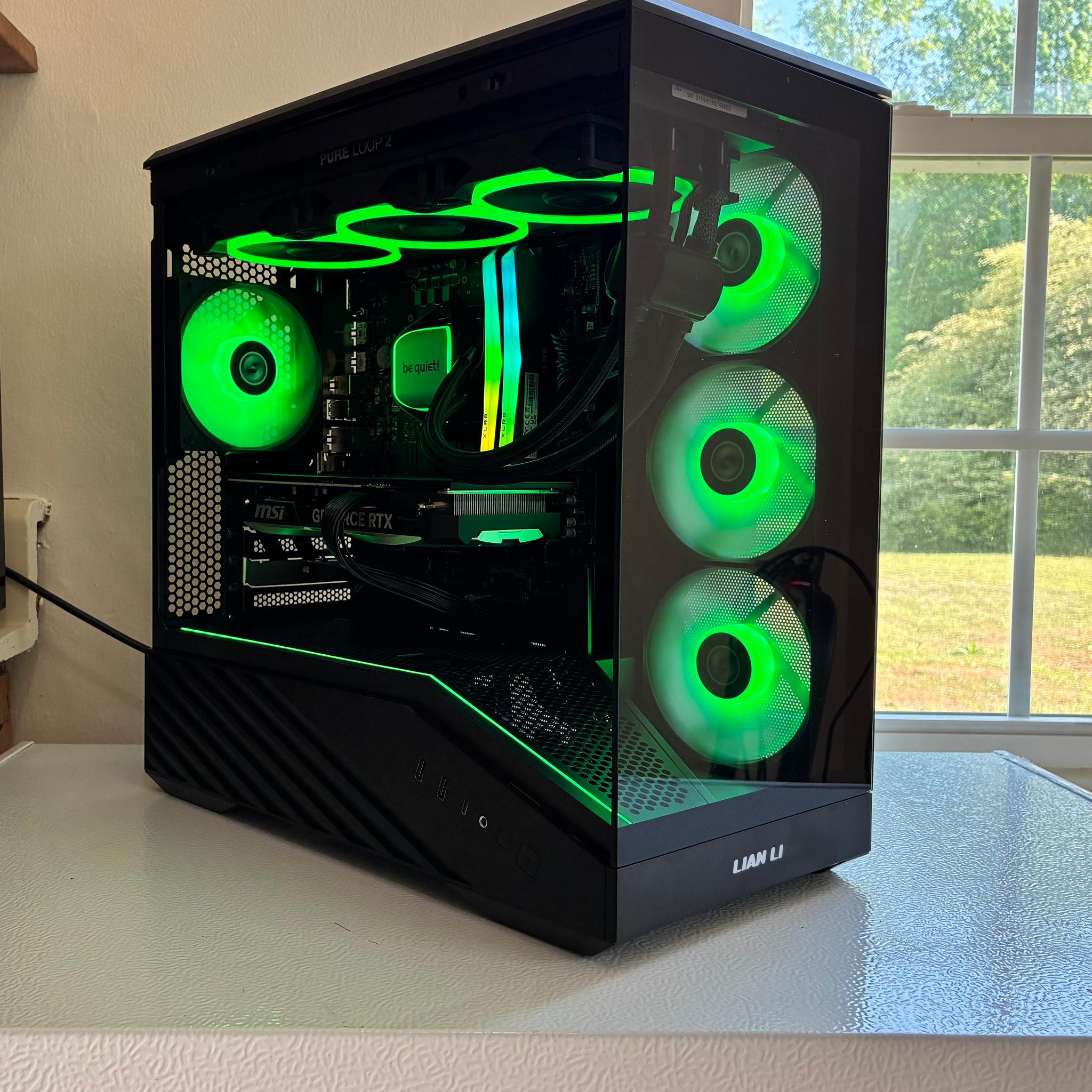 4070 Super | 14600K | 32GB RAM | 750W Power Supply | 1TB SSD | 360mm AIO | Gaming PC