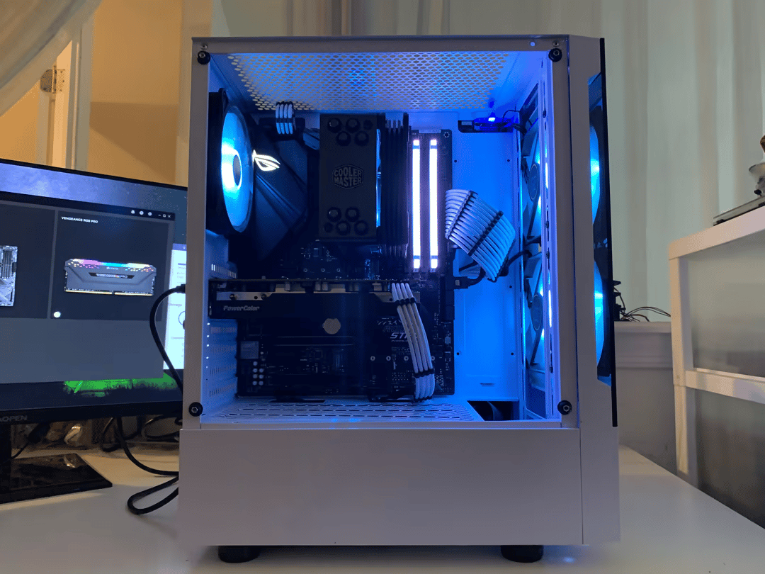 Divine😇/ RX6600xt, R5 3600 1440p Gaming and Streaming PC