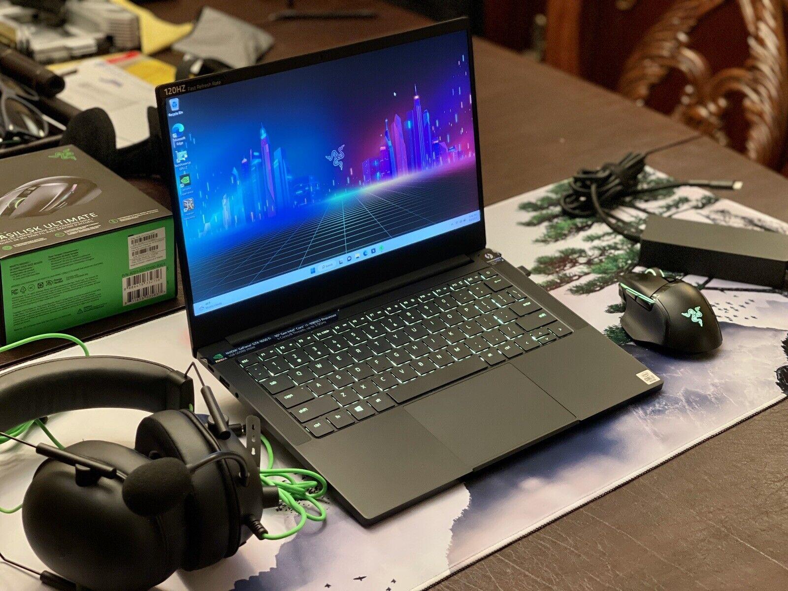 Razer Blade Stealth 13 2020 Ultralight Laptop w/ Basilisk Ultimate Mouse & Blackshark Headset & Mat