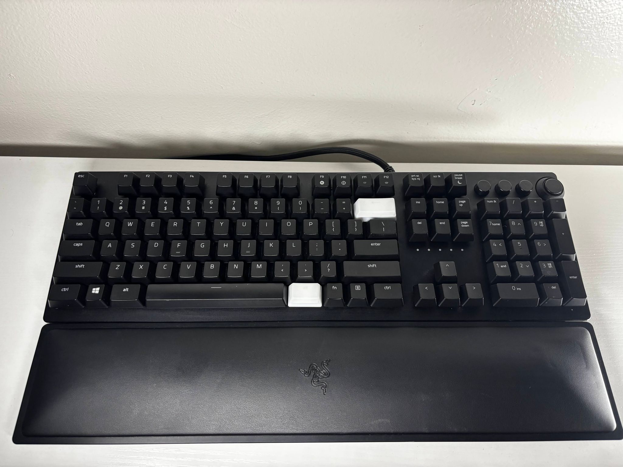 Razer Huntsman Elite Gaming Keyboard - Fast Purple Clicky Optical Switches + Magnetic Wrist Rest