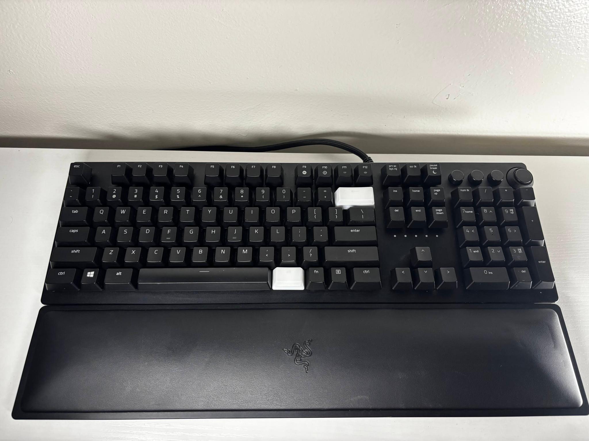 Razer Huntsman Elite Gaming Keyboard - Fast Purple Clicky Optical Switches + Magnetic Wrist Rest
