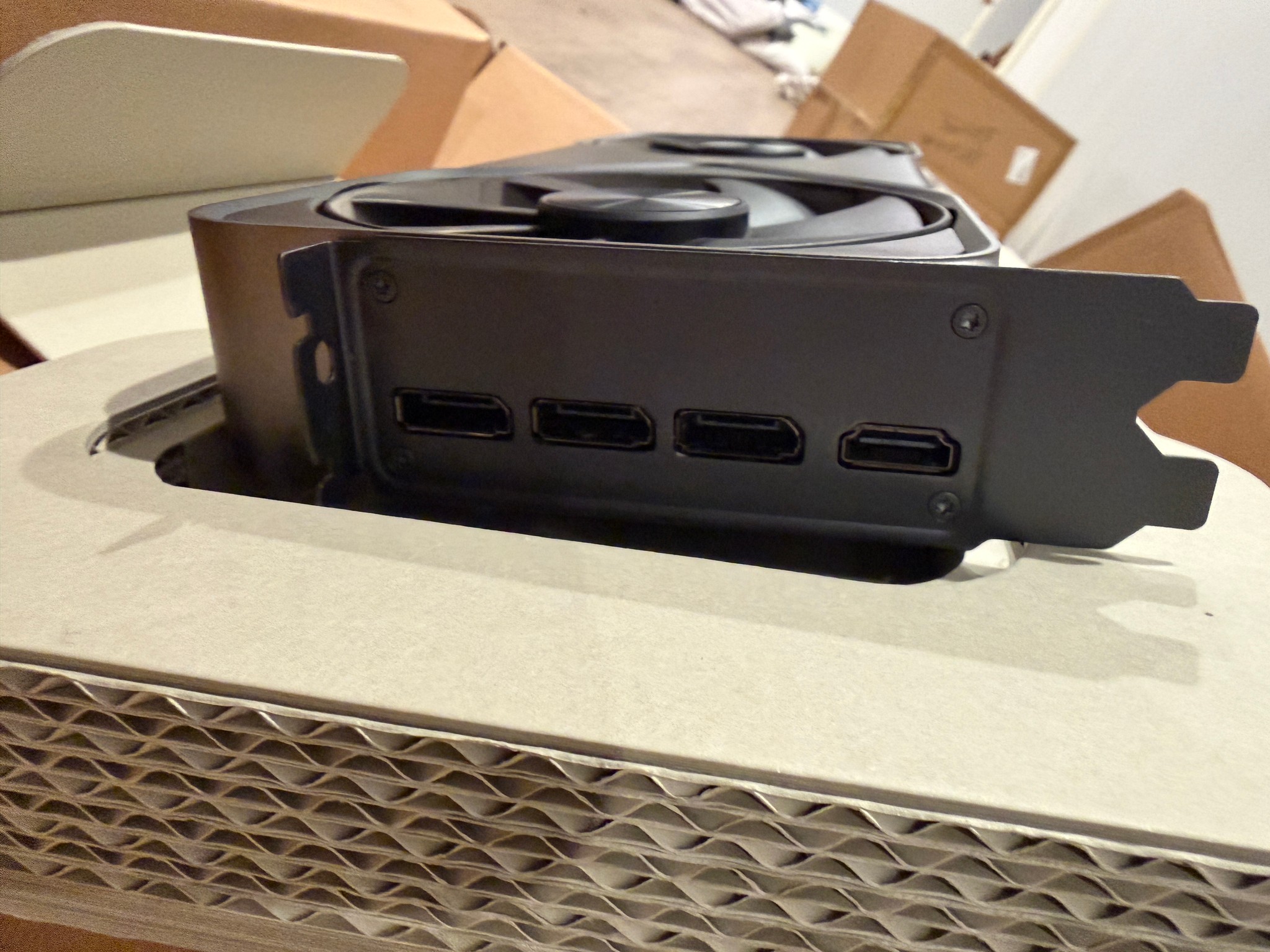 NVIDIA GeForce RTX 5080 Founders Edition