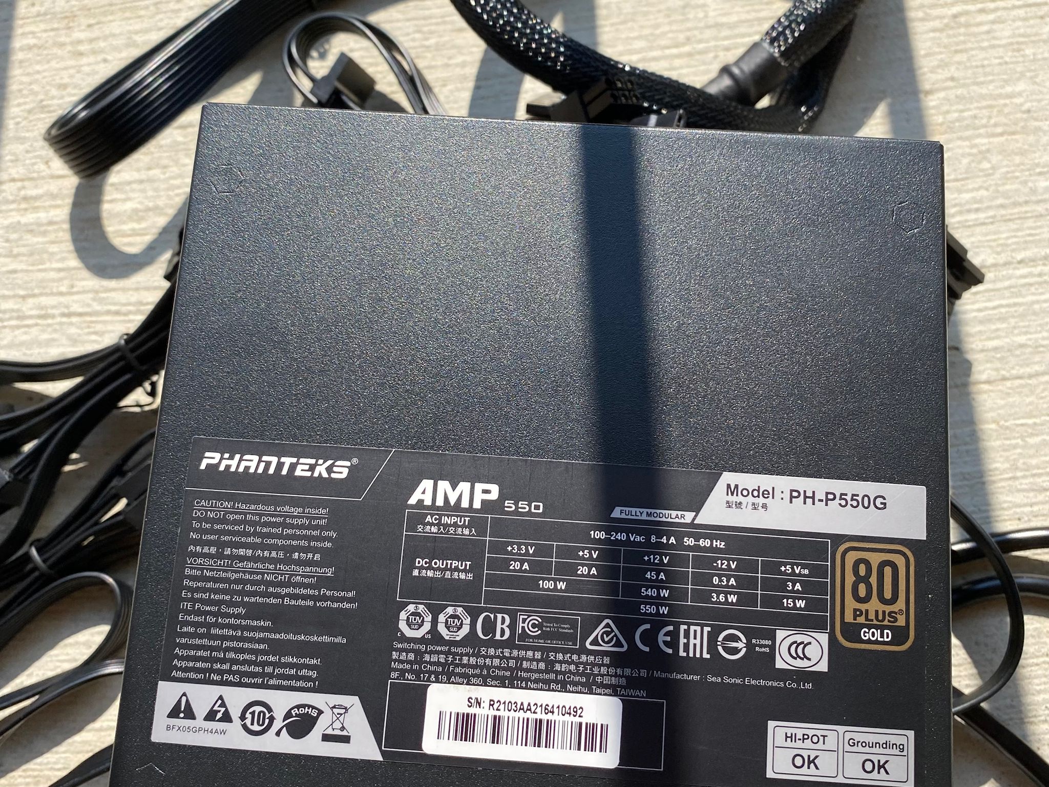 Phanteks AMP 550w 80+ Gold ATX PSU