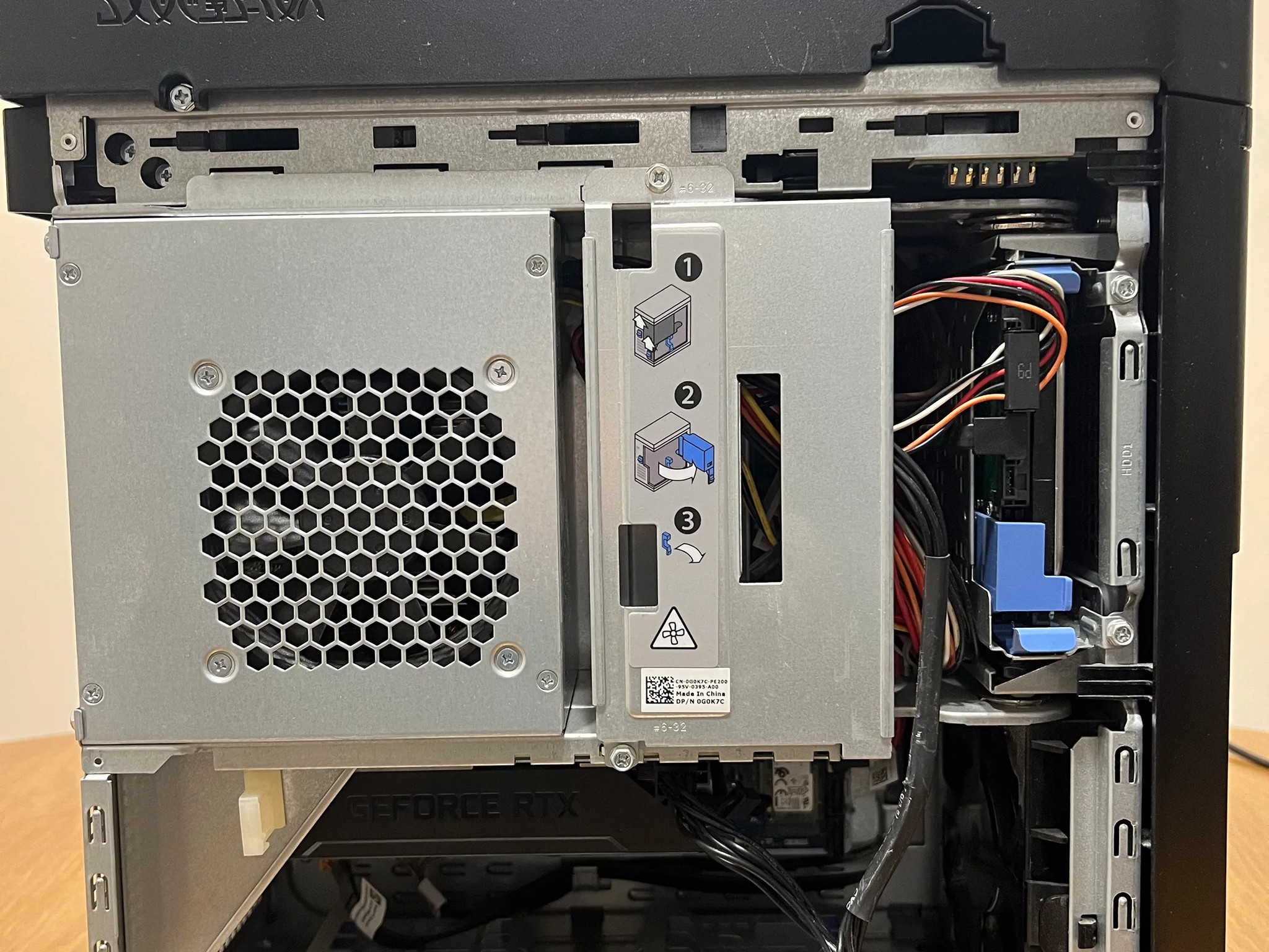 RTX 2060 // i7-9700 // 16GB RAM // 256GB SSD