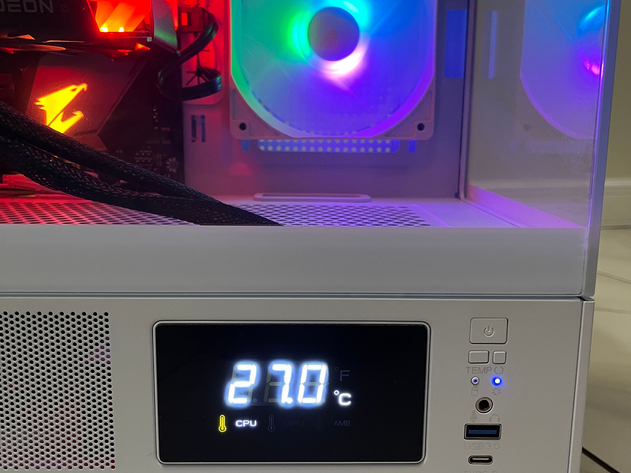 AMD RX 6600 XT, Intel Core i7-8700k, 16GB RAM, 1TB SSD, High FPS