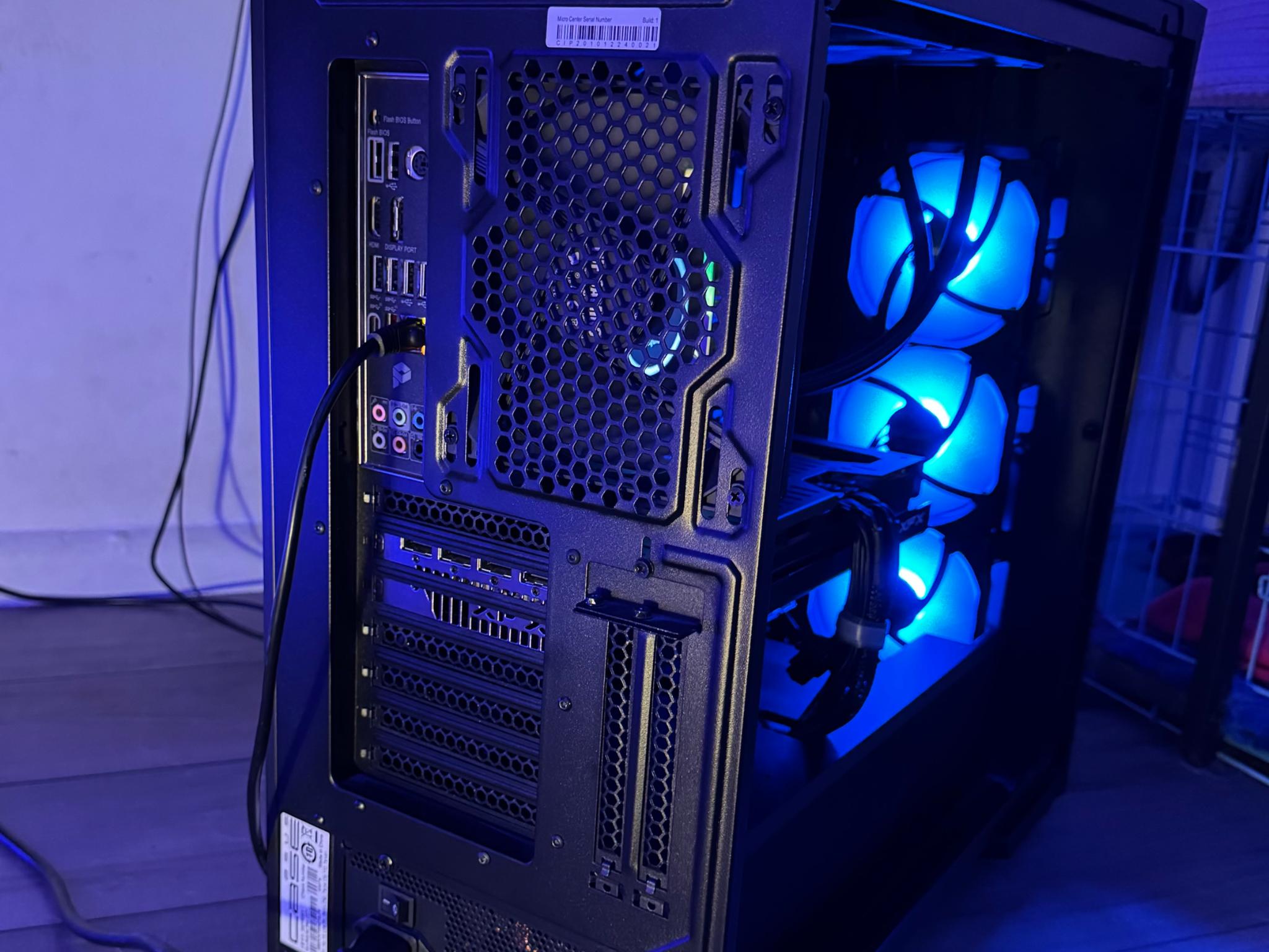 Gaming PC i5-13600k | RX 7800 XT | 32 GB DDR4 | 1 TB NVMe | Windows 11