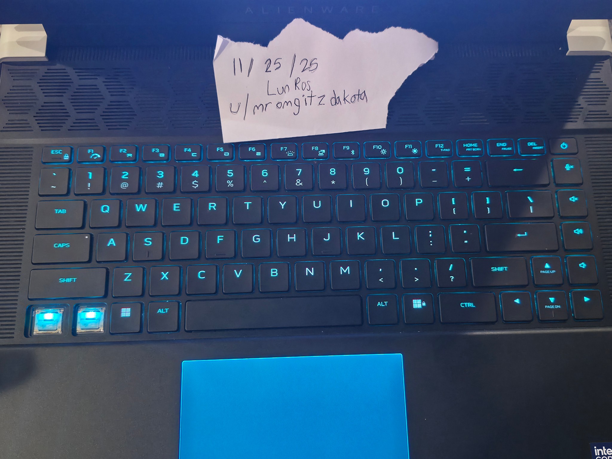 Alienware x16 R2 Gaming Laptop RTX 4090, Core Ultra 9, 32GB RAM, 2TB SSD