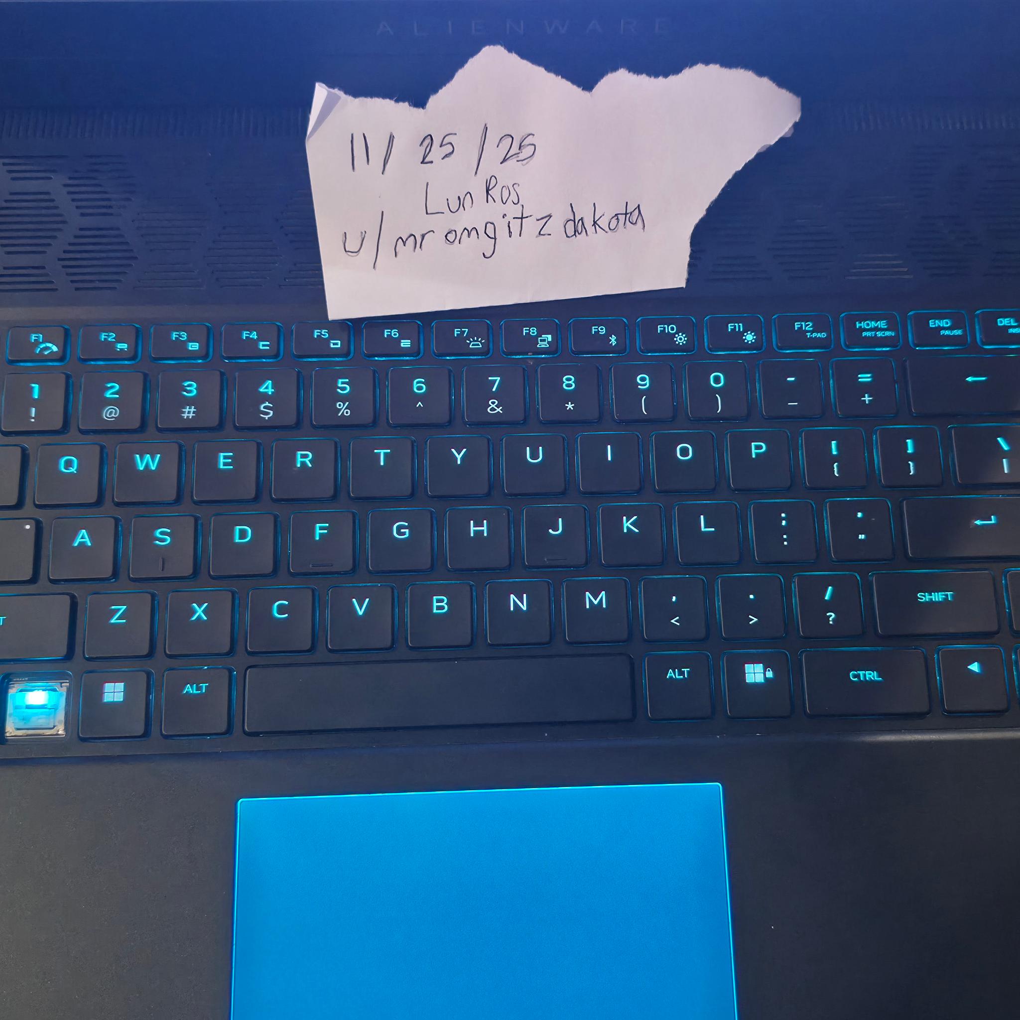 Alienware x16 R2 Gaming Laptop RTX 4090, Core Ultra 9, 32GB RAM, 2TB SSD