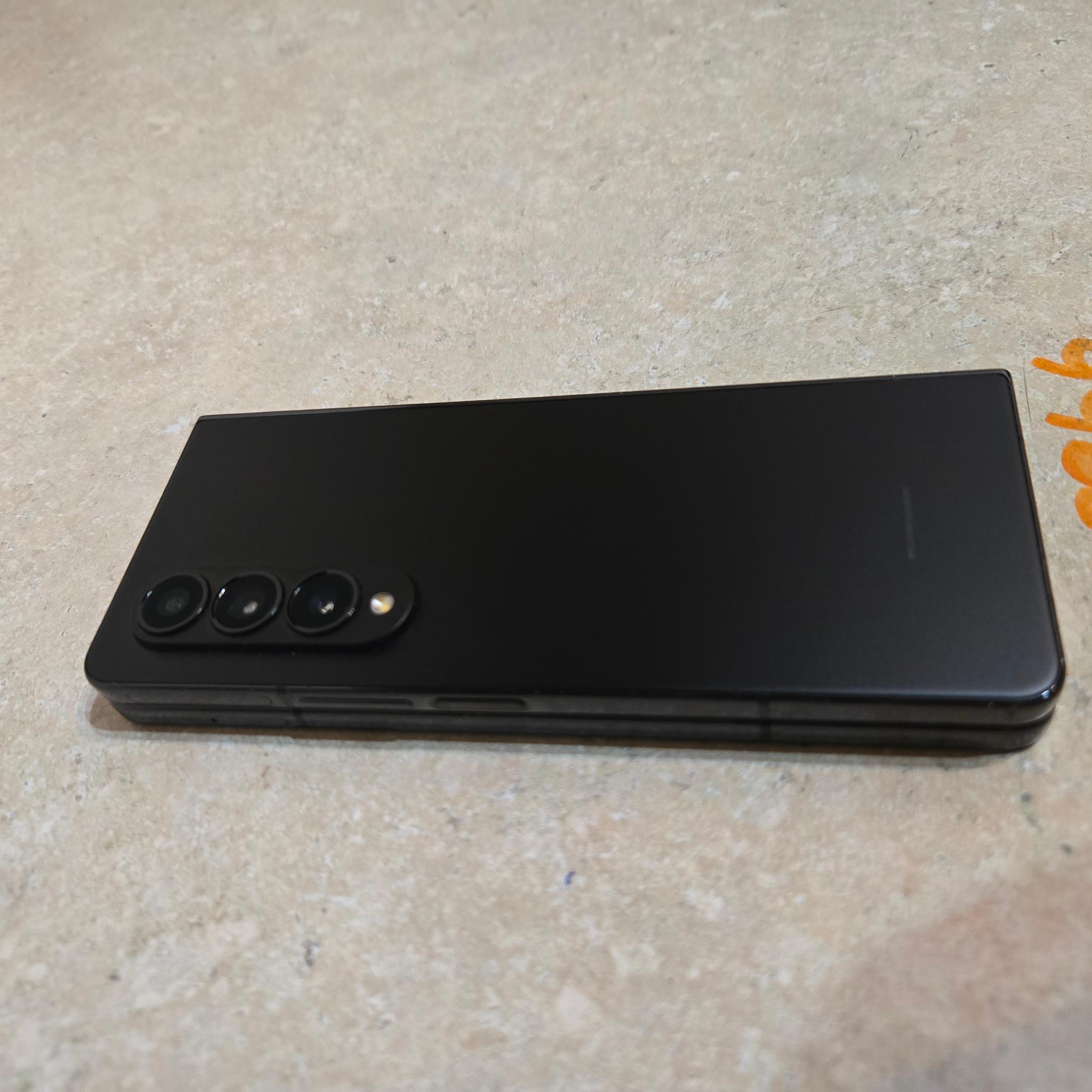 Samsung Z Fold4 - 256Gb - T-mobile
