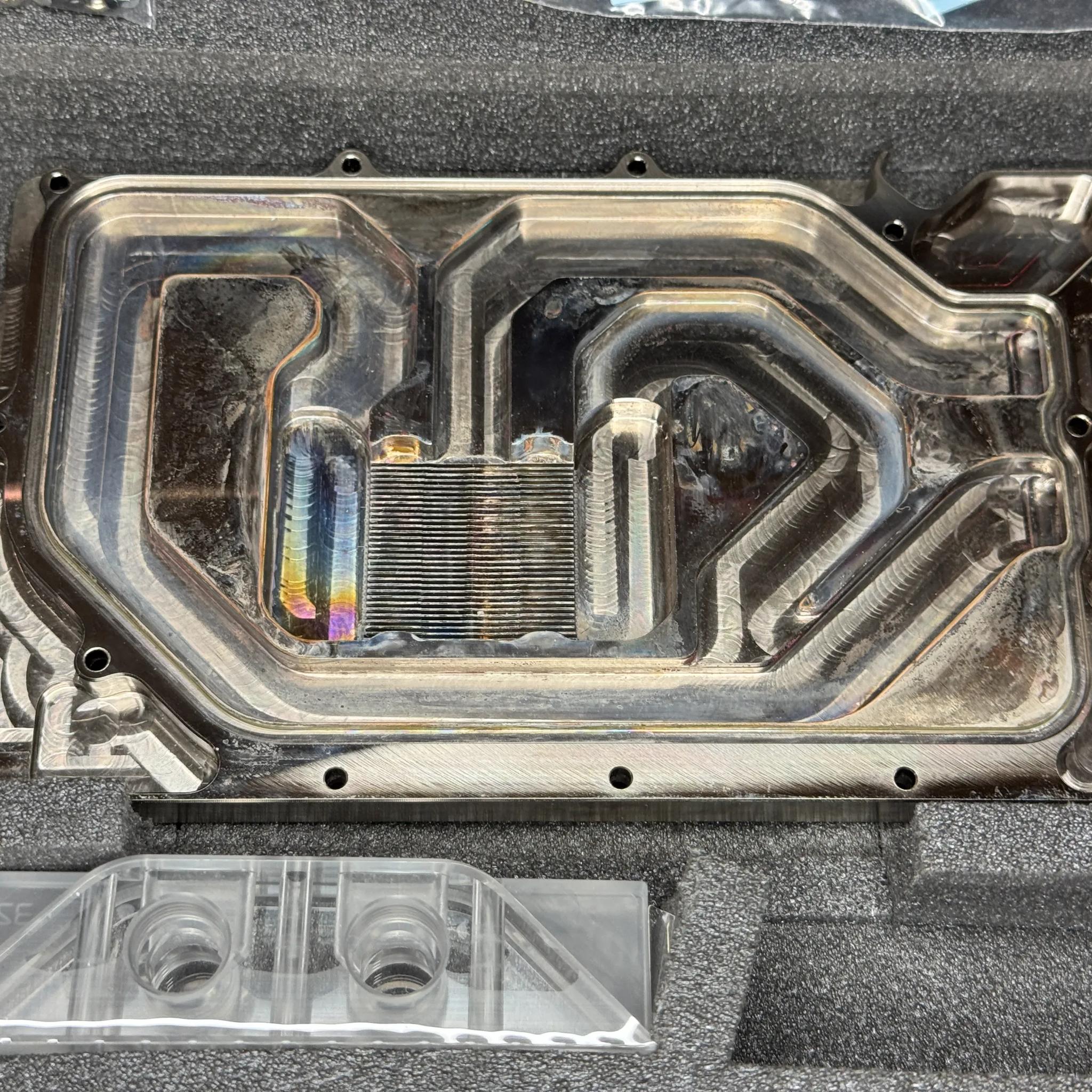 3090 FE mounted EKWB + FE Cooler (unused) + extra WB!