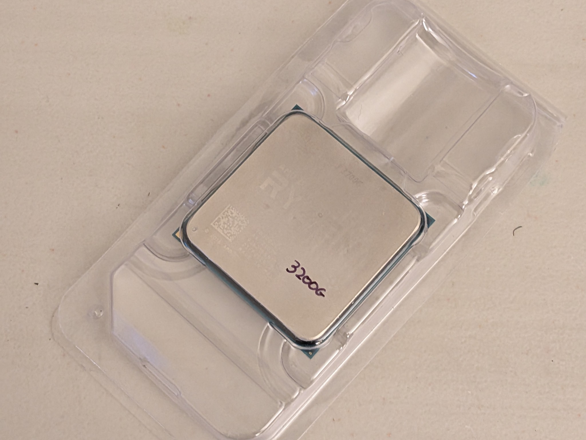 🏻 AMD Ryzen 3 3200G Quad-Core Processor with Radeon Vega 8 Graphics | Fully Tested