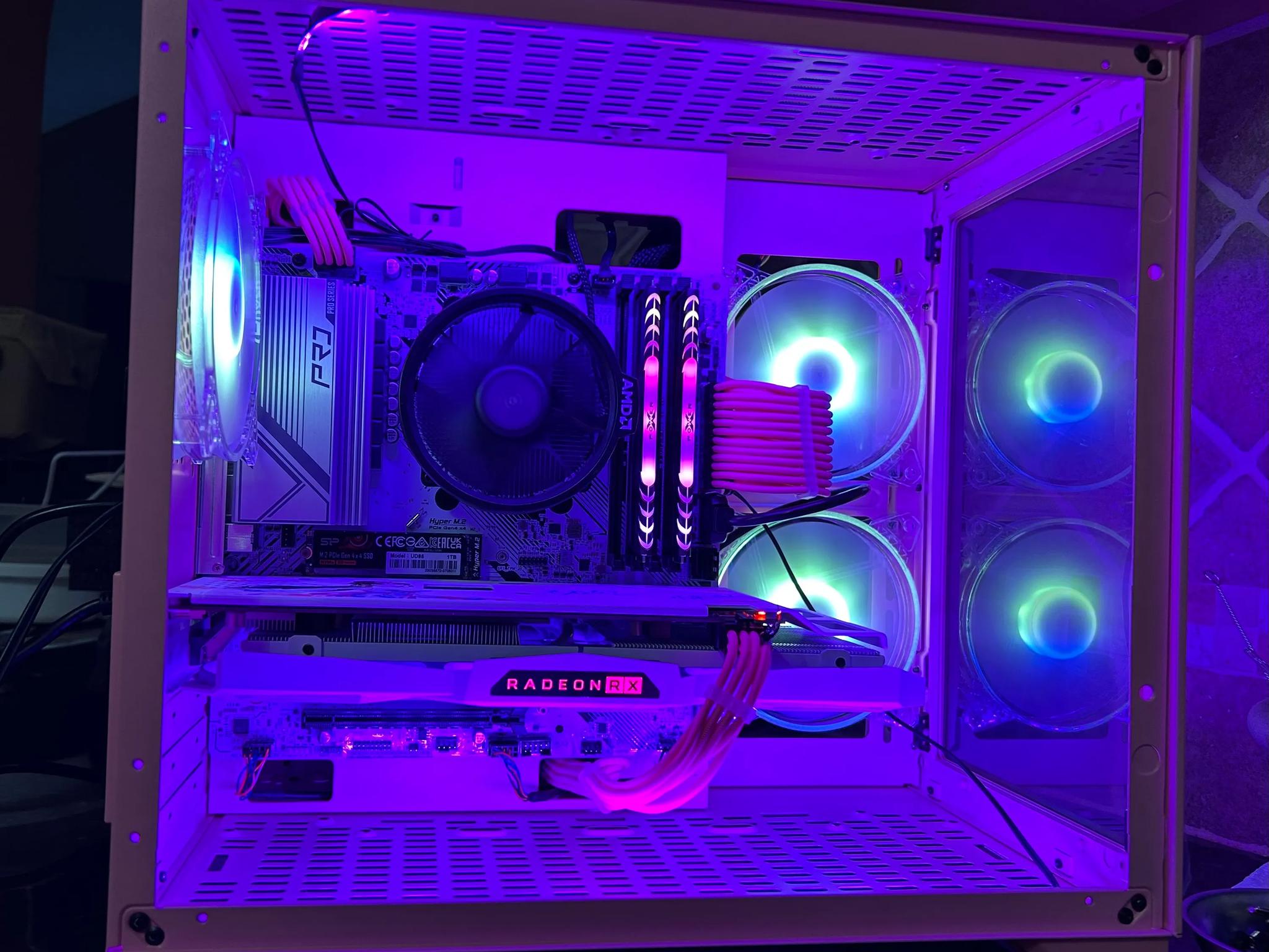 Palworld ready...White and Pink Gamer PC  (NEW upgraded GPU)