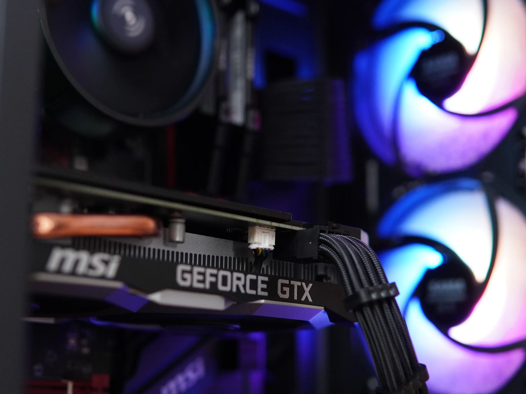 Gaming Pc (Ryzen 5 2600 + Gtx 1660 Super + 16gb ram)