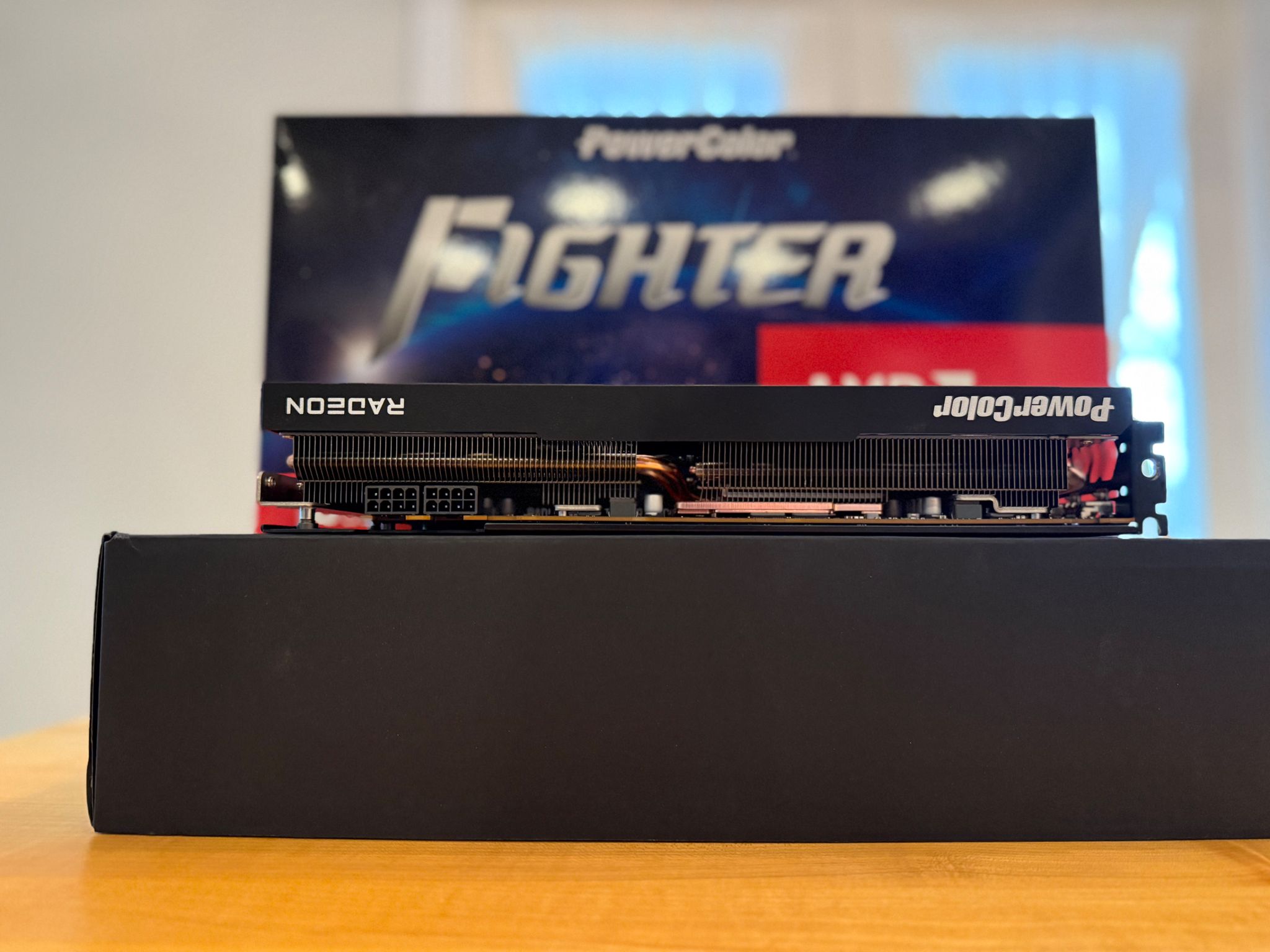 AMD RX 7900 GRE 16gb
