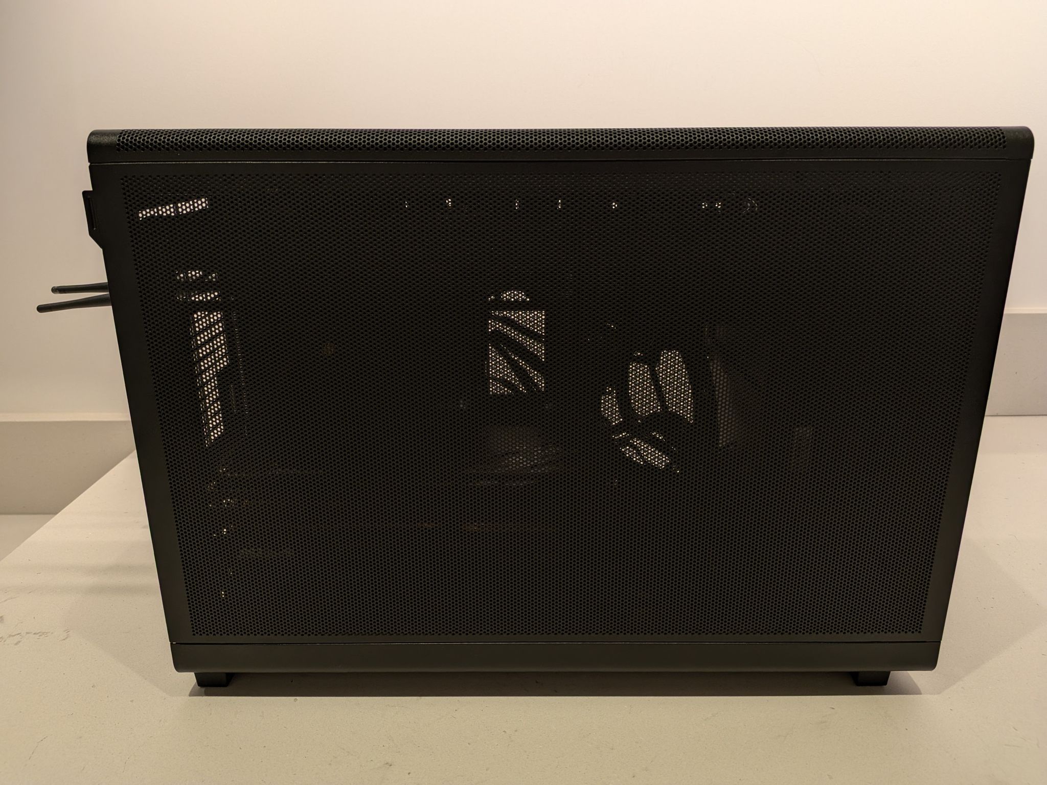 1440p Black Bomb - RX 7800 XT, Ryzen 9 7945HX, 32 GB DDR5 RAM, 2 TB Gen 4 NVME, Blackout
