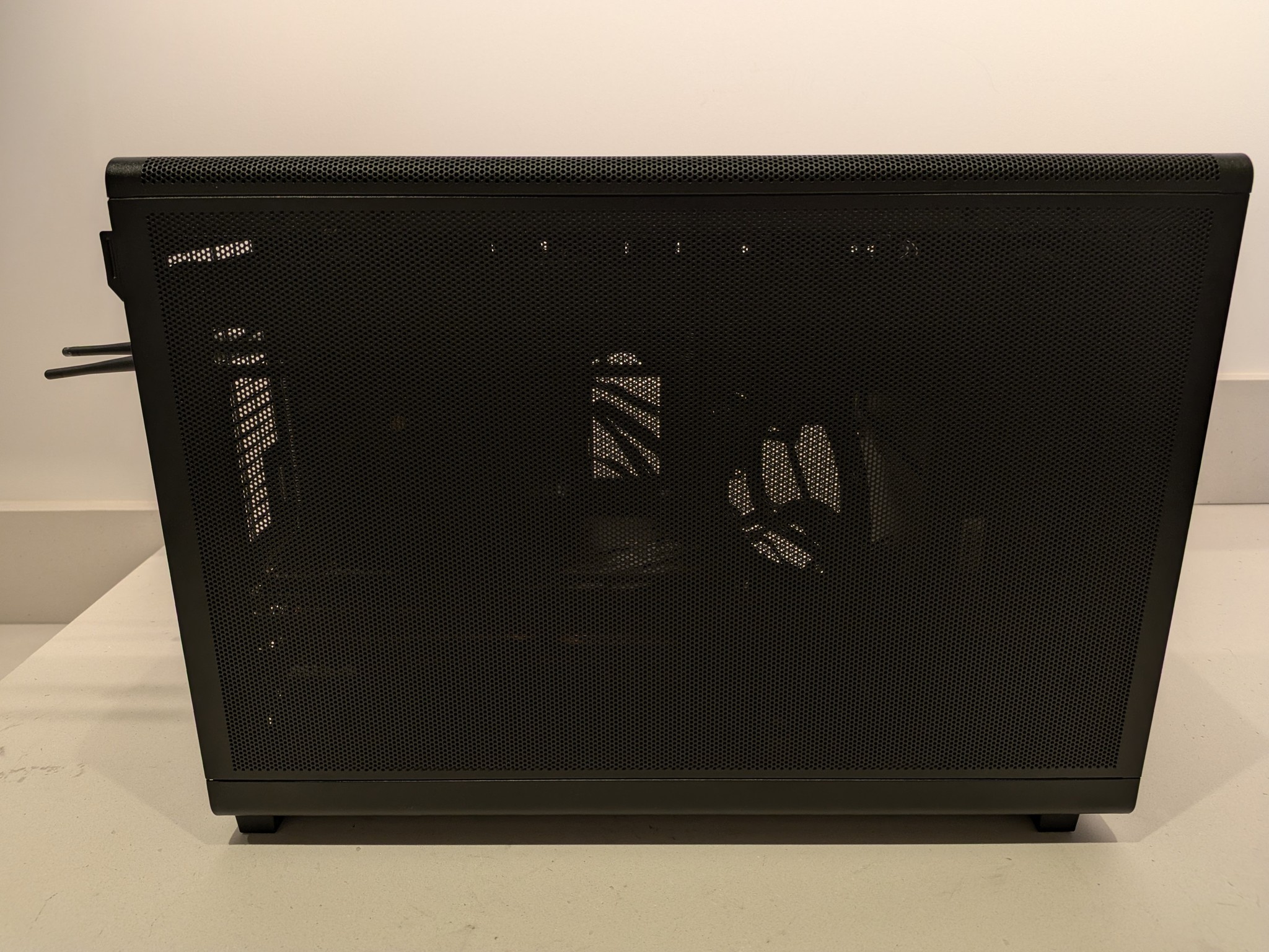 1440p Black Bomb - RX 7800 XT, Ryzen 9 7945HX, 32 GB DDR5 RAM, 2 TB Gen 4 NVME, Blackout