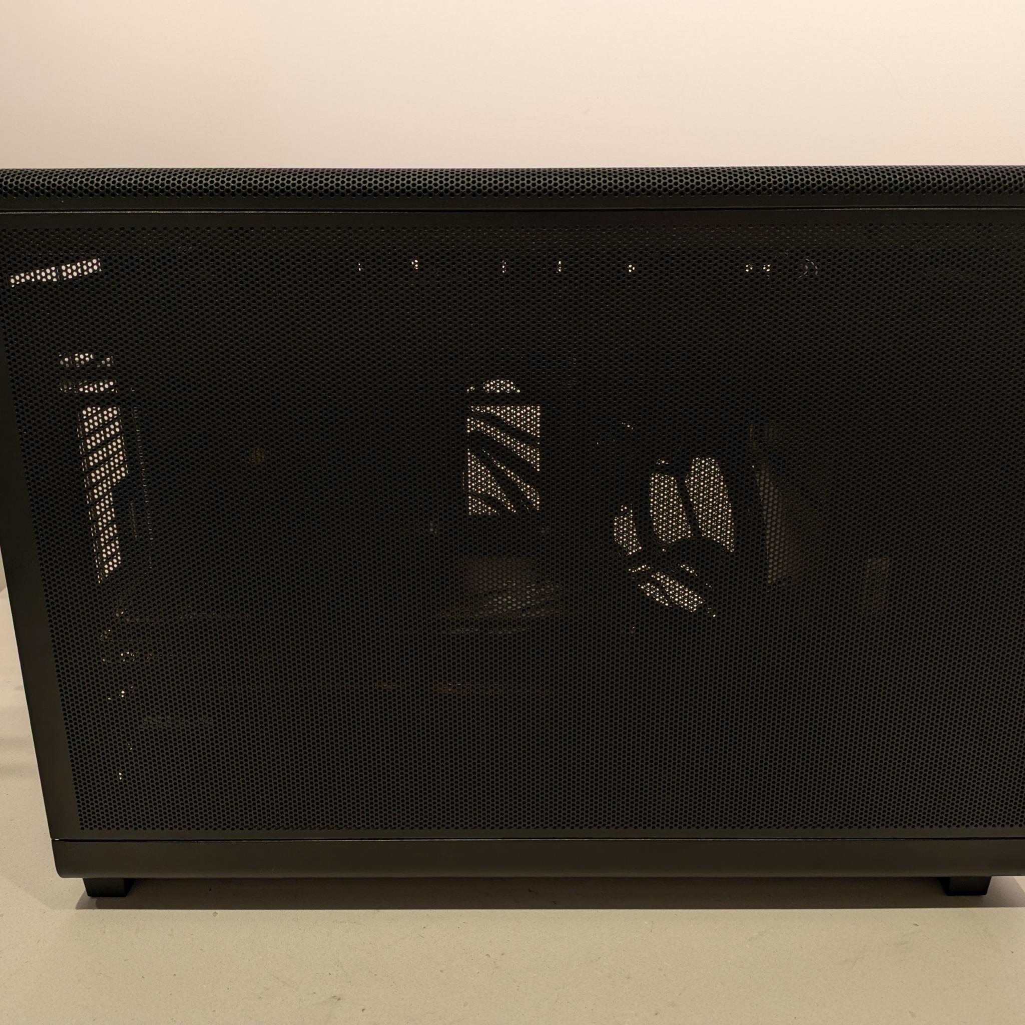 1440p Black Bomb - RX 7800 XT, Ryzen 9 7945HX, 32 GB DDR5 RAM, 2 TB Gen 4 NVME, Blackout