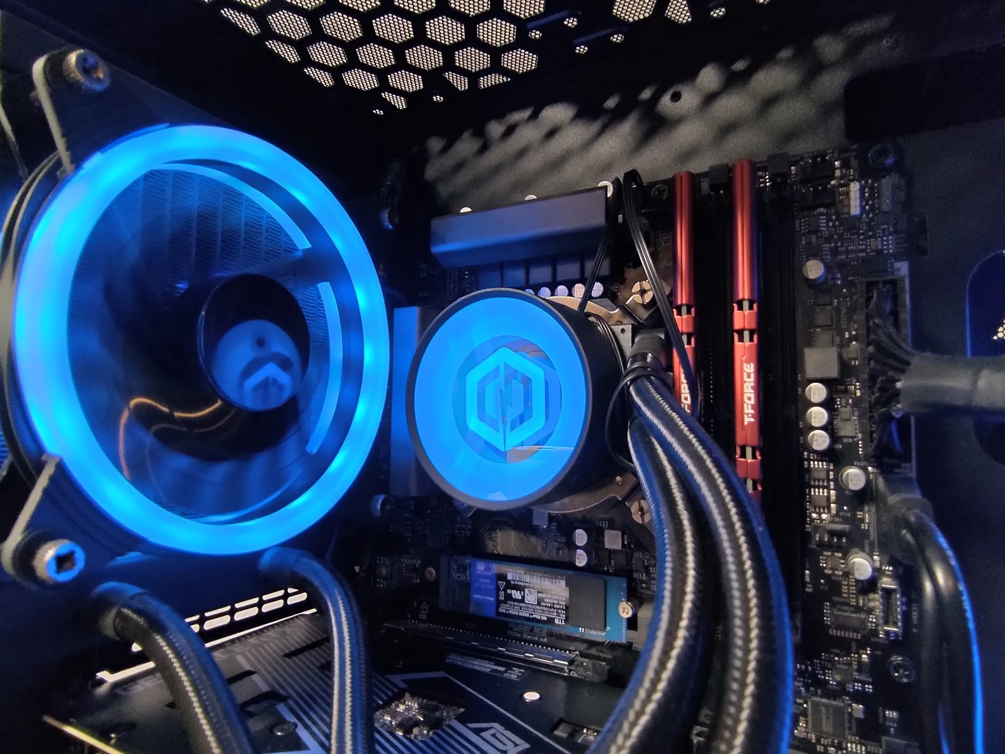 📎🎮Jawa Gamer Special🎮📎 i7-11700KF 🖥| RTX 3060Ti 🎞️ | 16GB Ram 🎟 | 1TB SSD 💾
